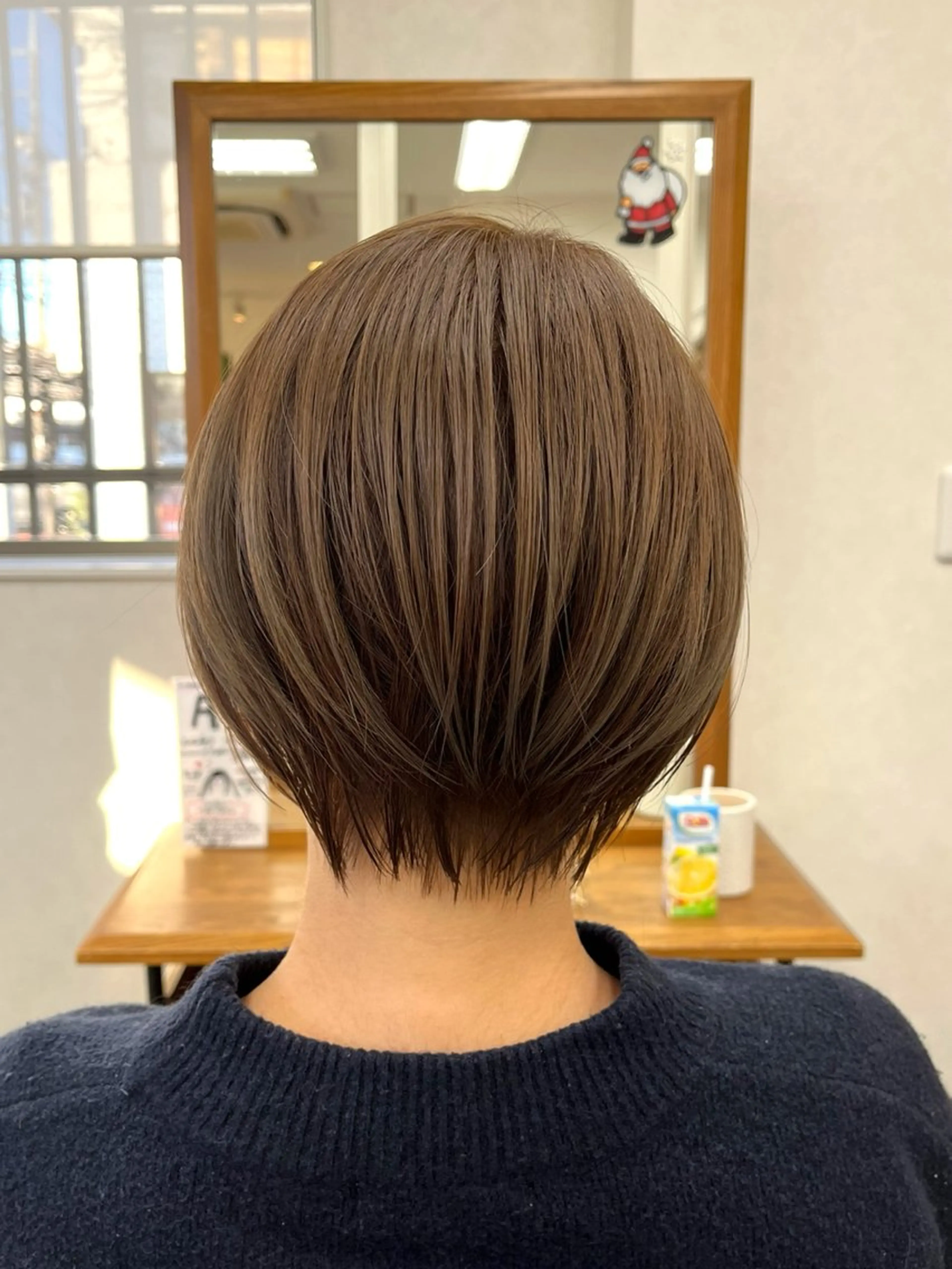 ショート ショートヘア ヘアカラー トリートメント Ring  by Moremuu所属・issy/ハイライト ハイトーン／レイヤーのヘアスタイル