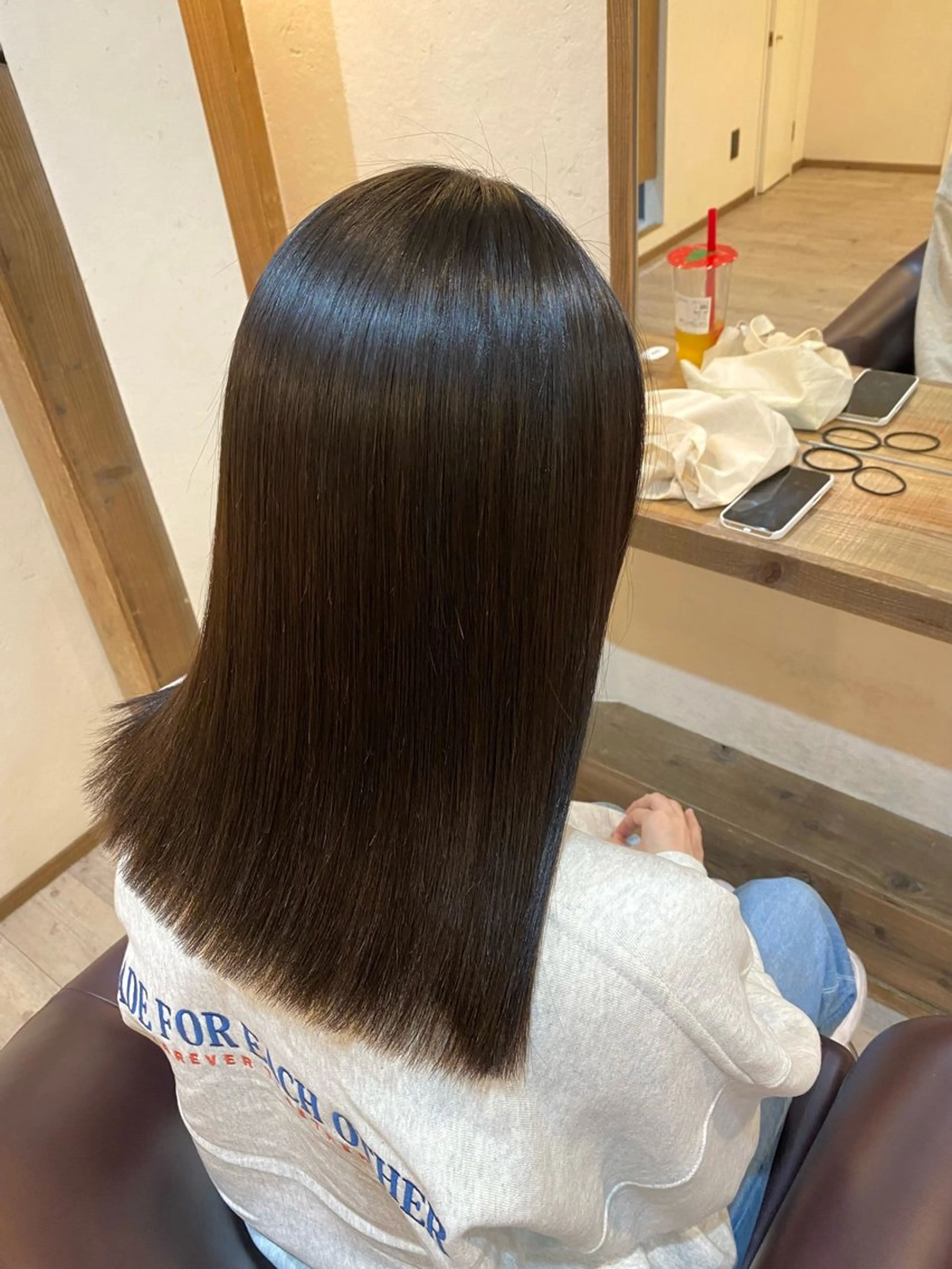 ミディアム カット 縮毛矯正 🍑 モモカ🍑のヘアスタイル