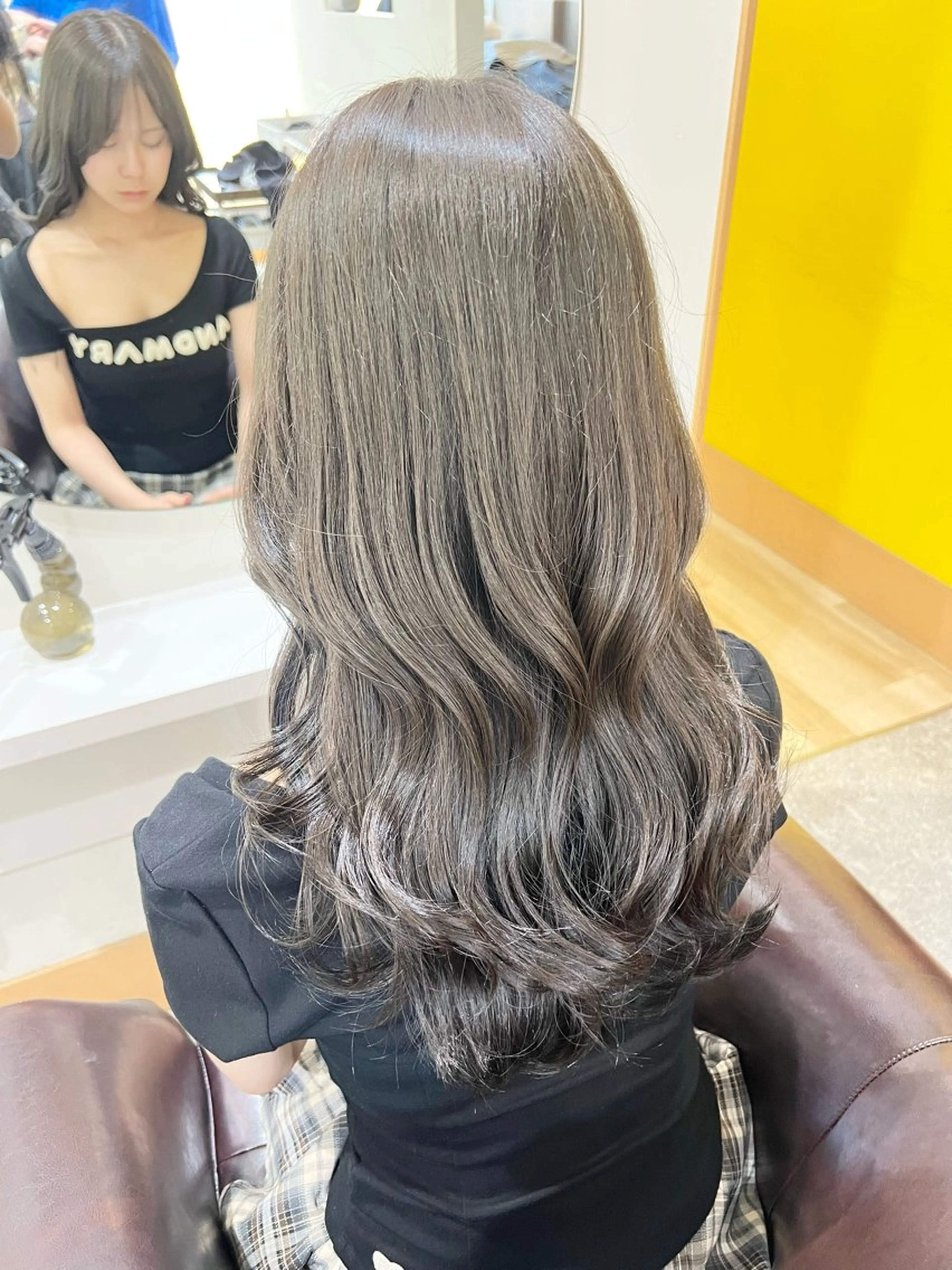 ロング カラー ヘアカラー トリートメント 村石 琉杏のヘアスタイル