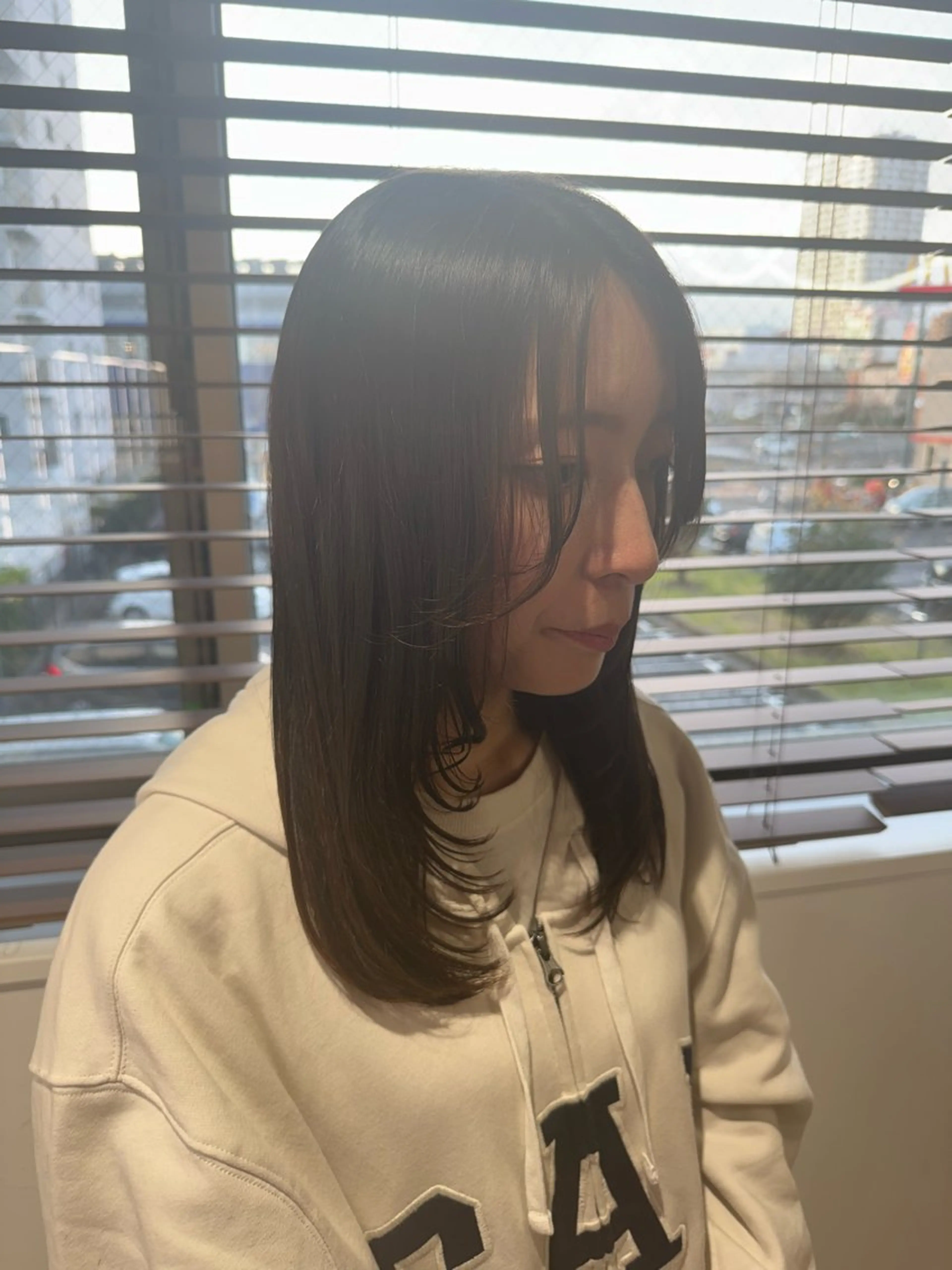 ロング 顔まわりレイヤー 顔周りカット レイヤーカット カット HANA ☺︎のヘアスタイル