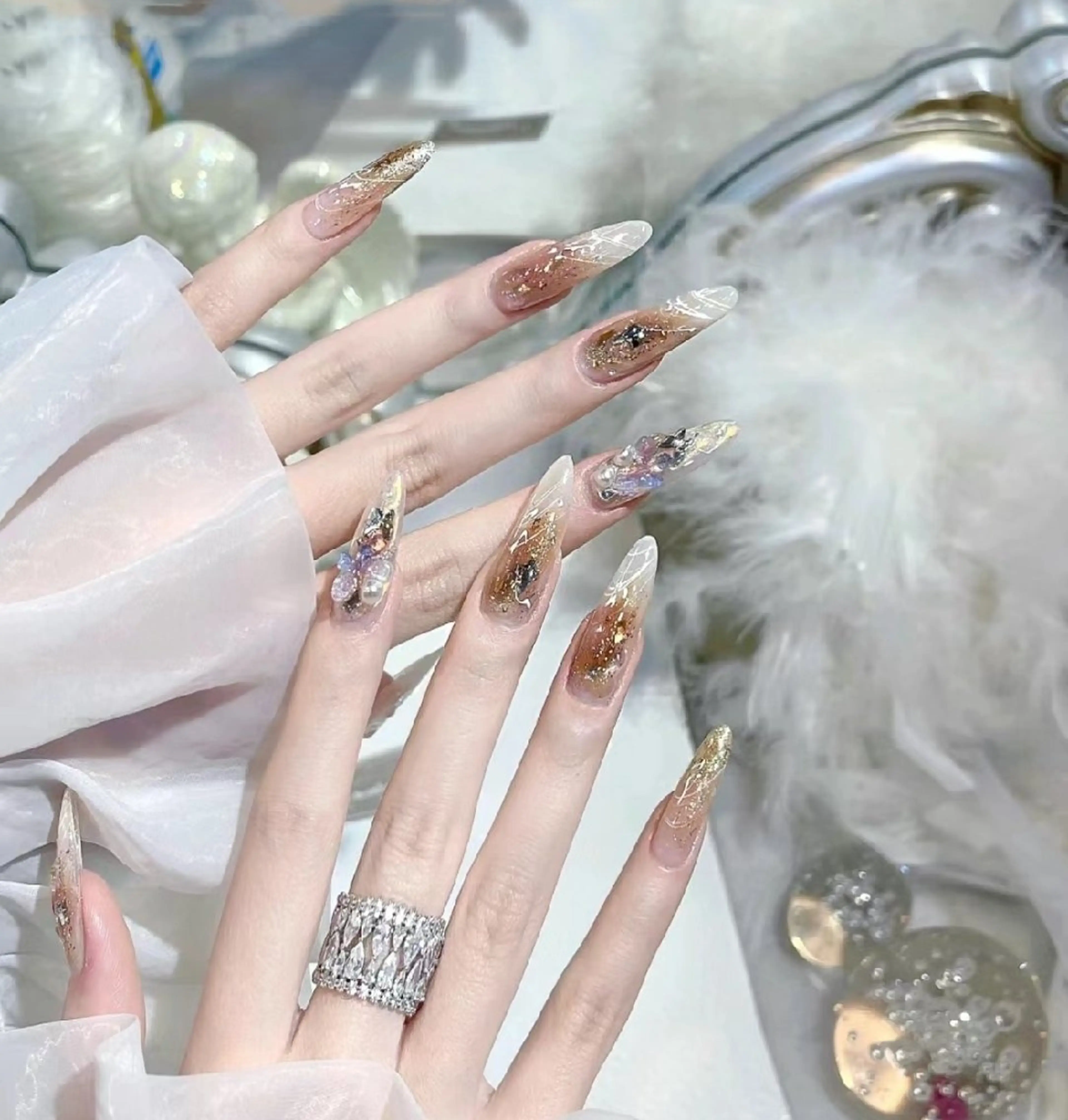 ネイル Theone栄店 田口のネイルデザイン