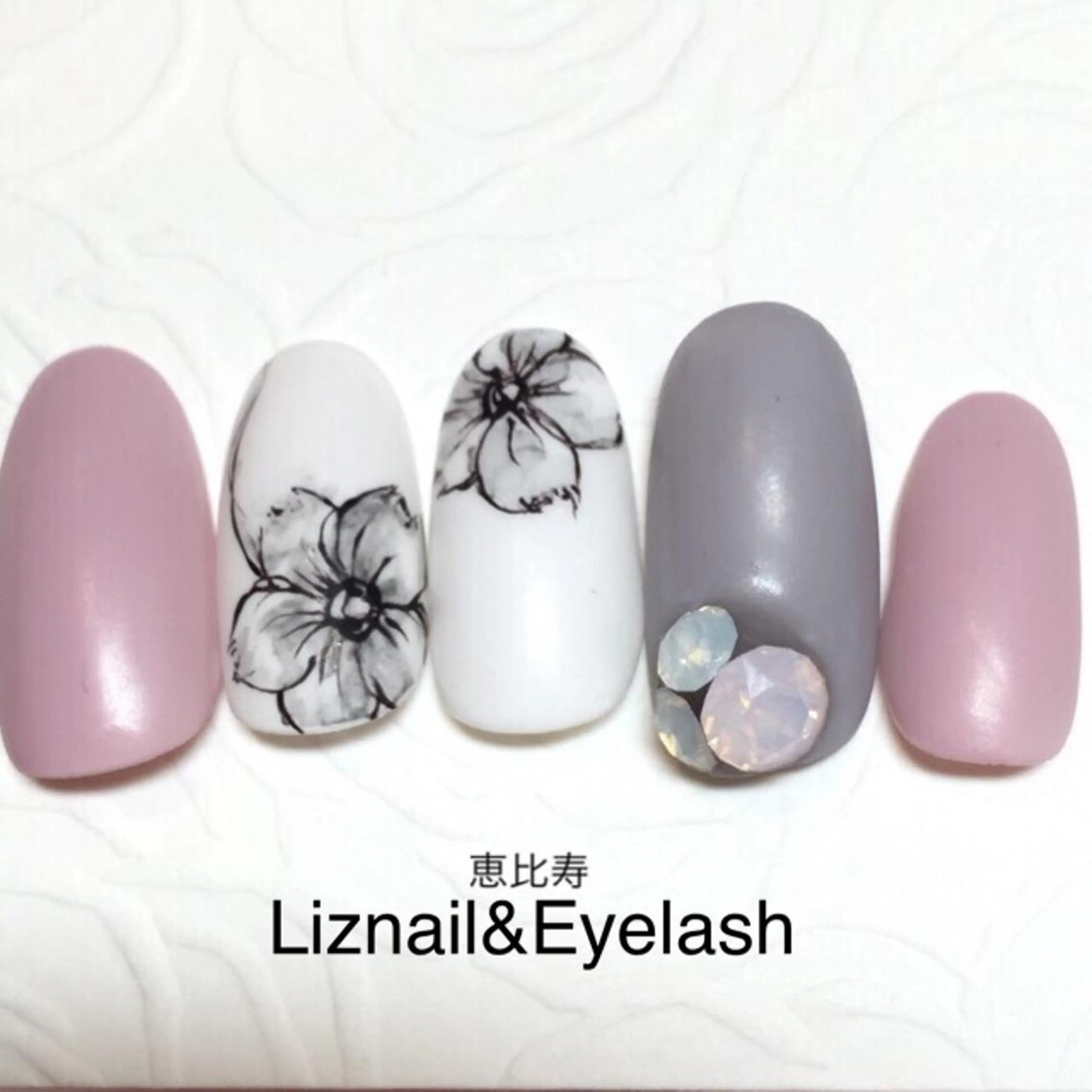 ネイル Rawr / saoriのネイルデザイン