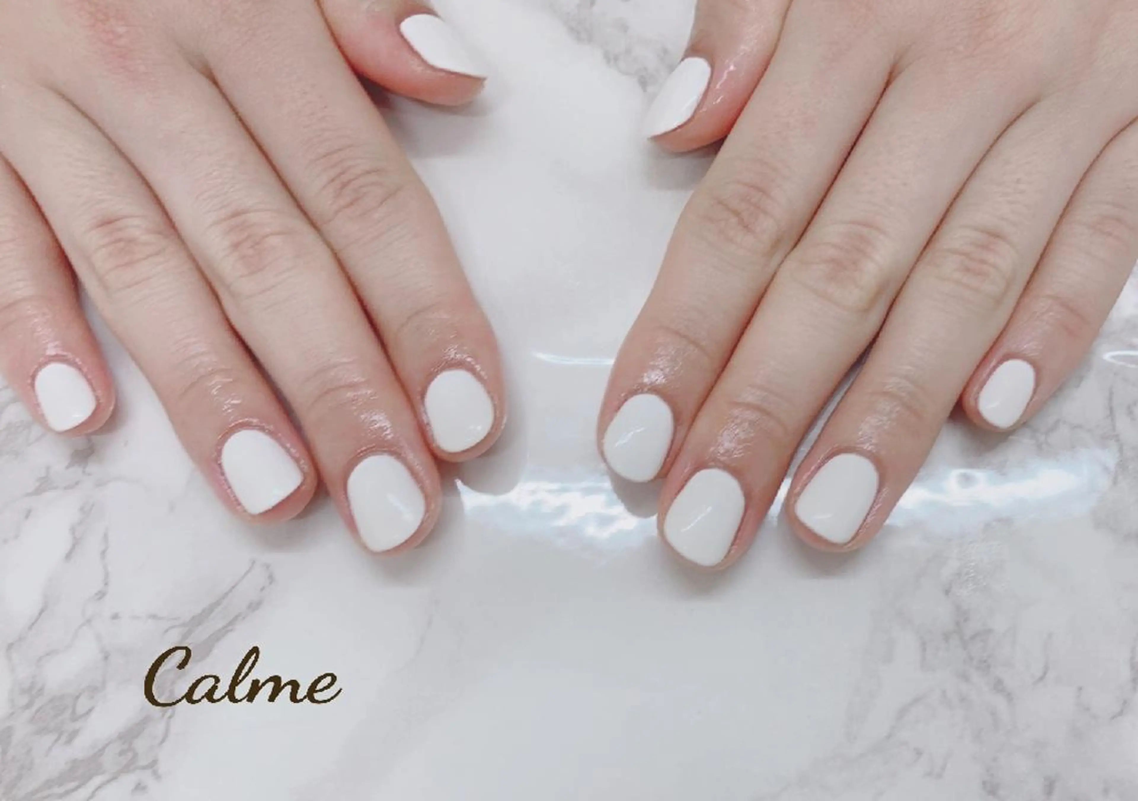 ネイル ワンカラーネイル ホワイト ハンドネイル CALME ♡のネイルデザイン