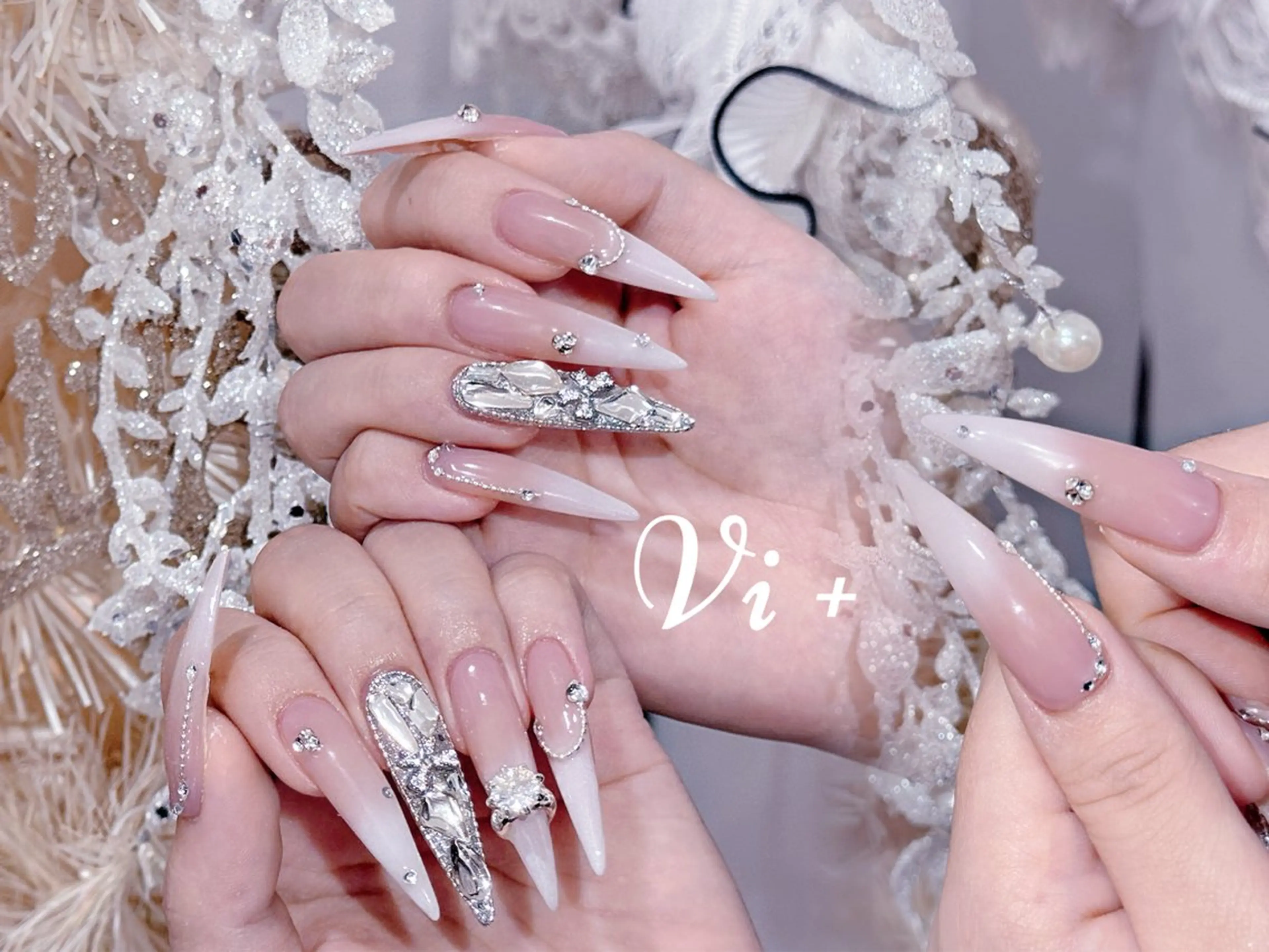 ネイル ハンドネイル ✨Nailsalon Vi+✨のネイルデザイン