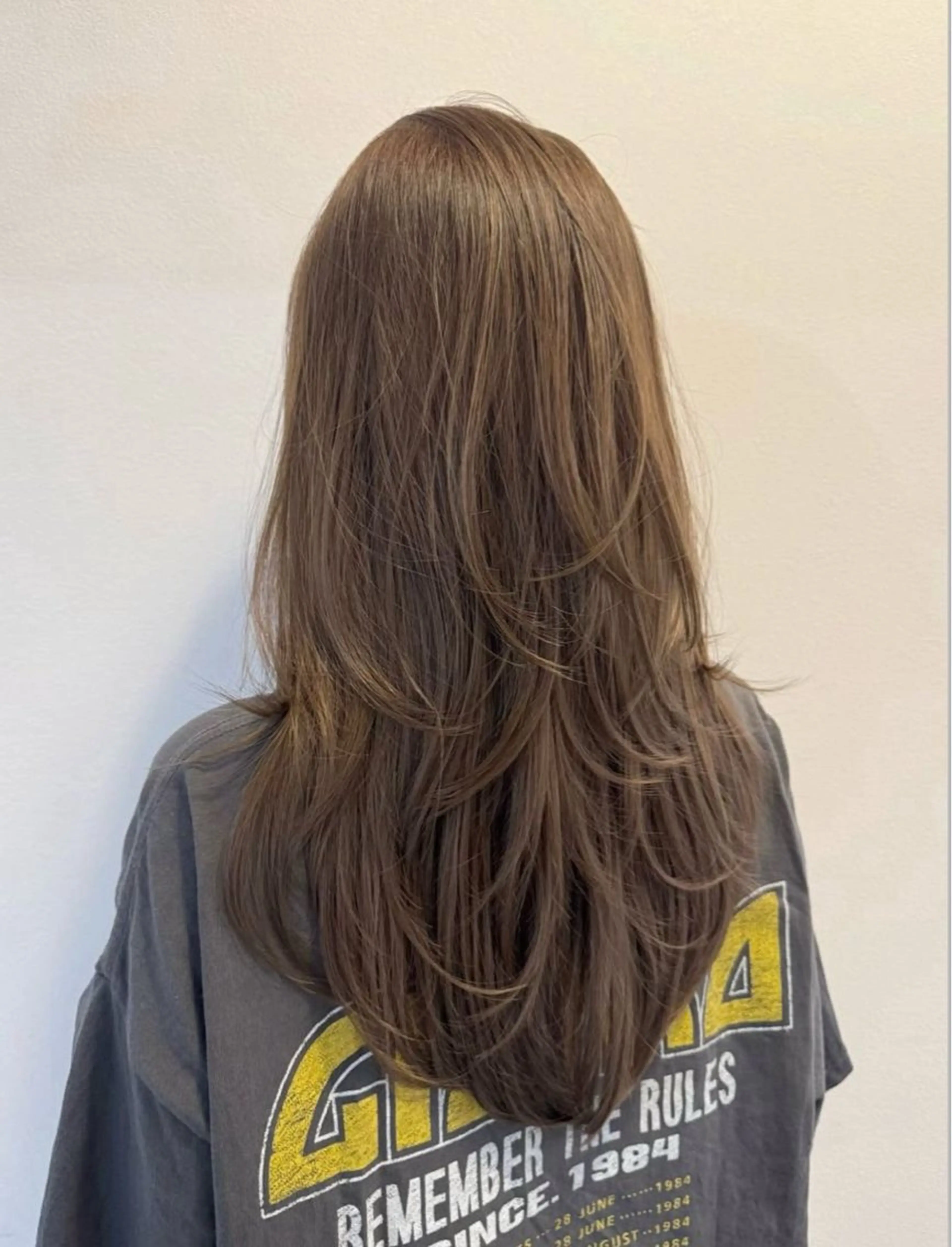 ロング ヘアカラー トリートメント 徳元 芙友のヘアスタイル