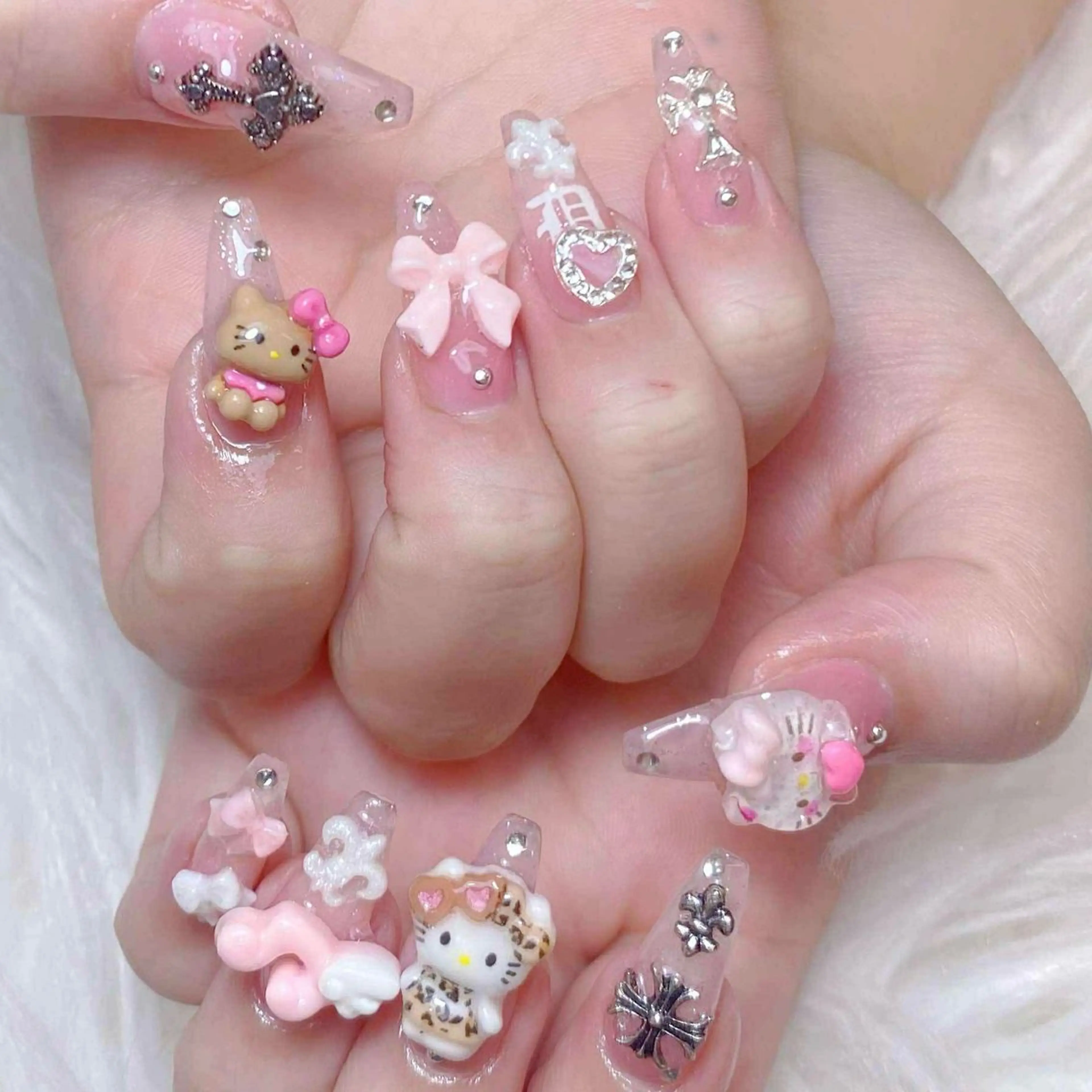 ネイル アートネイル オーロラネイル チークネイル 長さ出し フットネイル ハンドネイル Anh 高田馬場のネイルデザイン