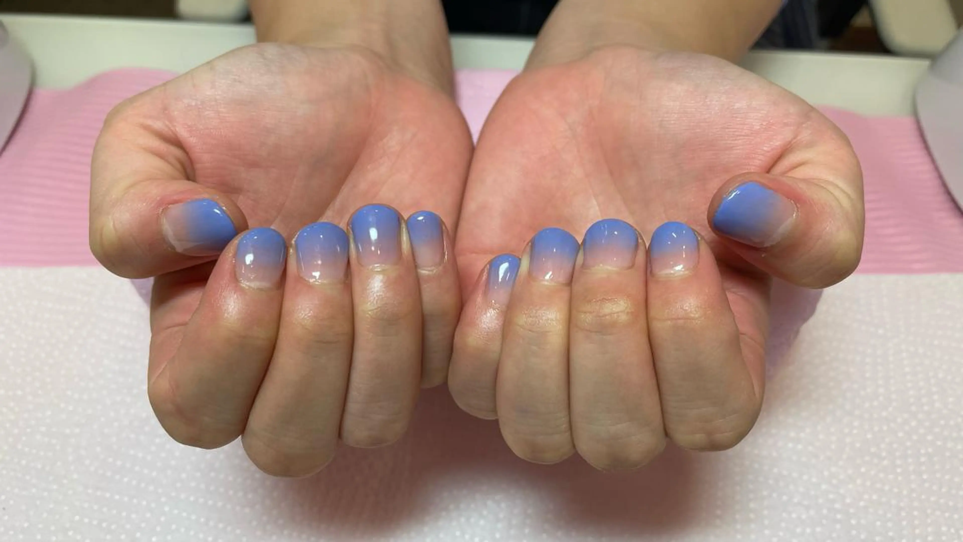 ネイル グラデーション CHOUETTE Shioriのネイルデザイン