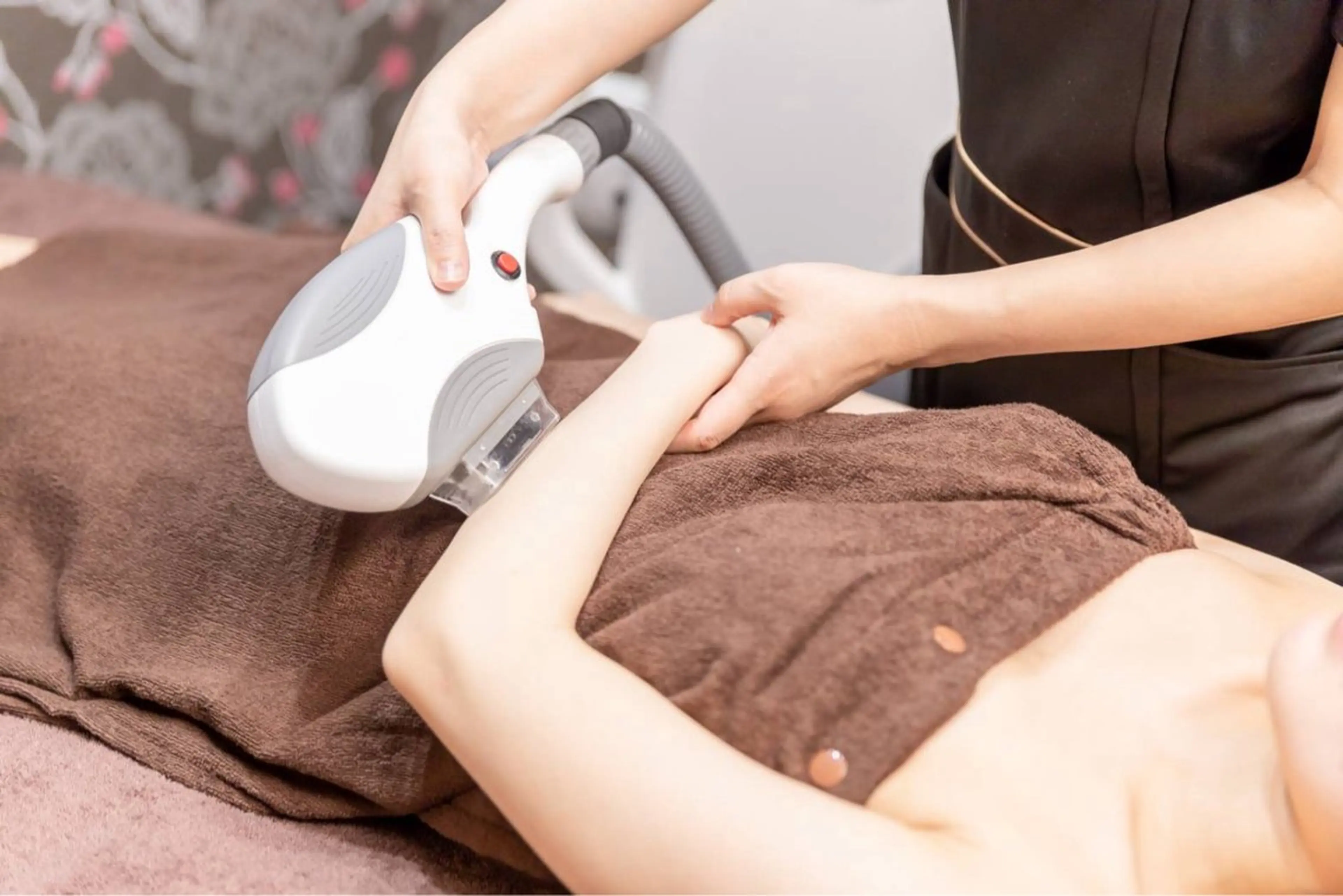 【お肌のトーンアップ&化粧ノリ◎】　フェイシャル光脱毛　￥5980→¥4980の写真