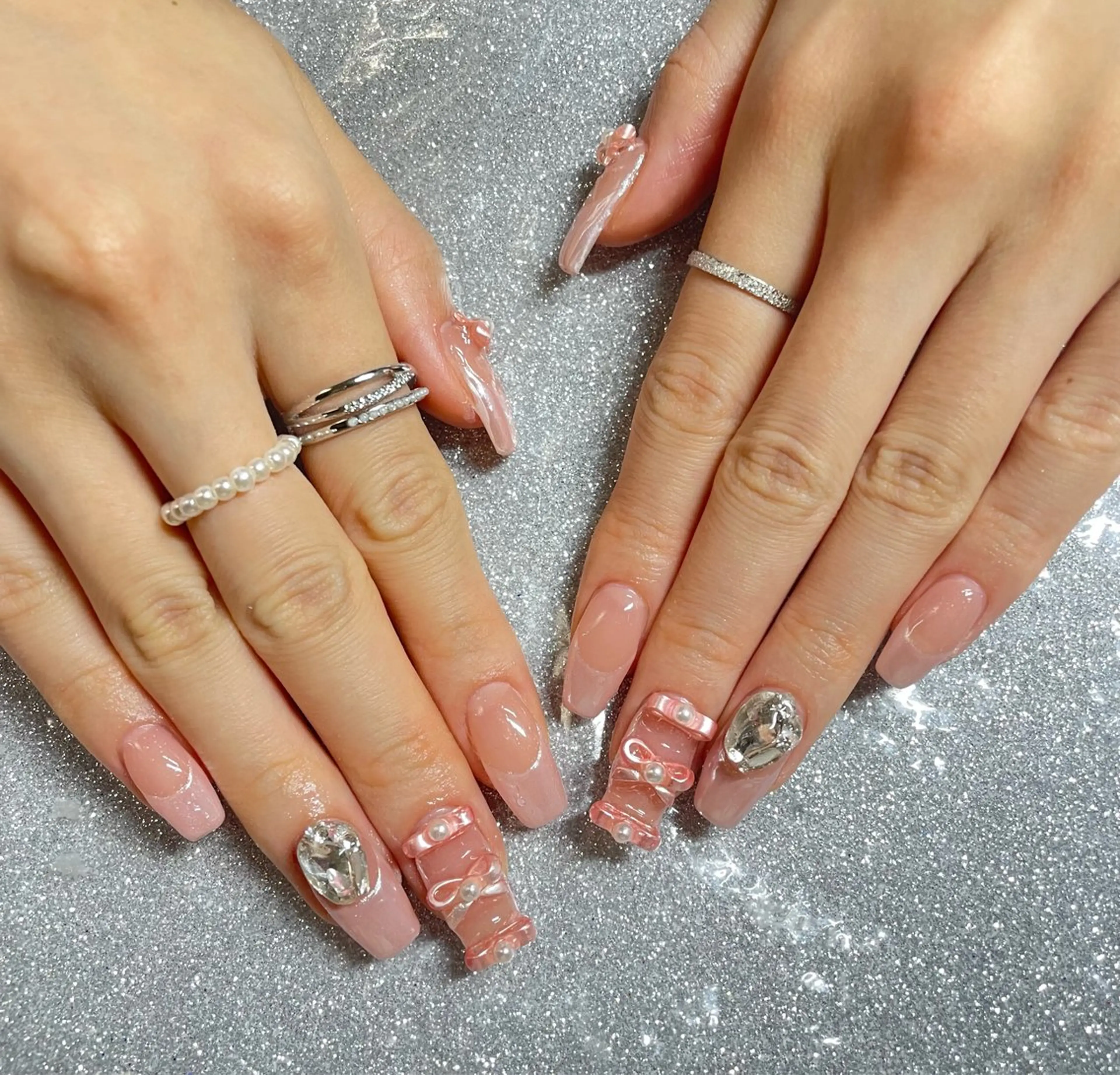 ネイル ハンドネイル VIERU 🌈🎀💖のネイルデザイン