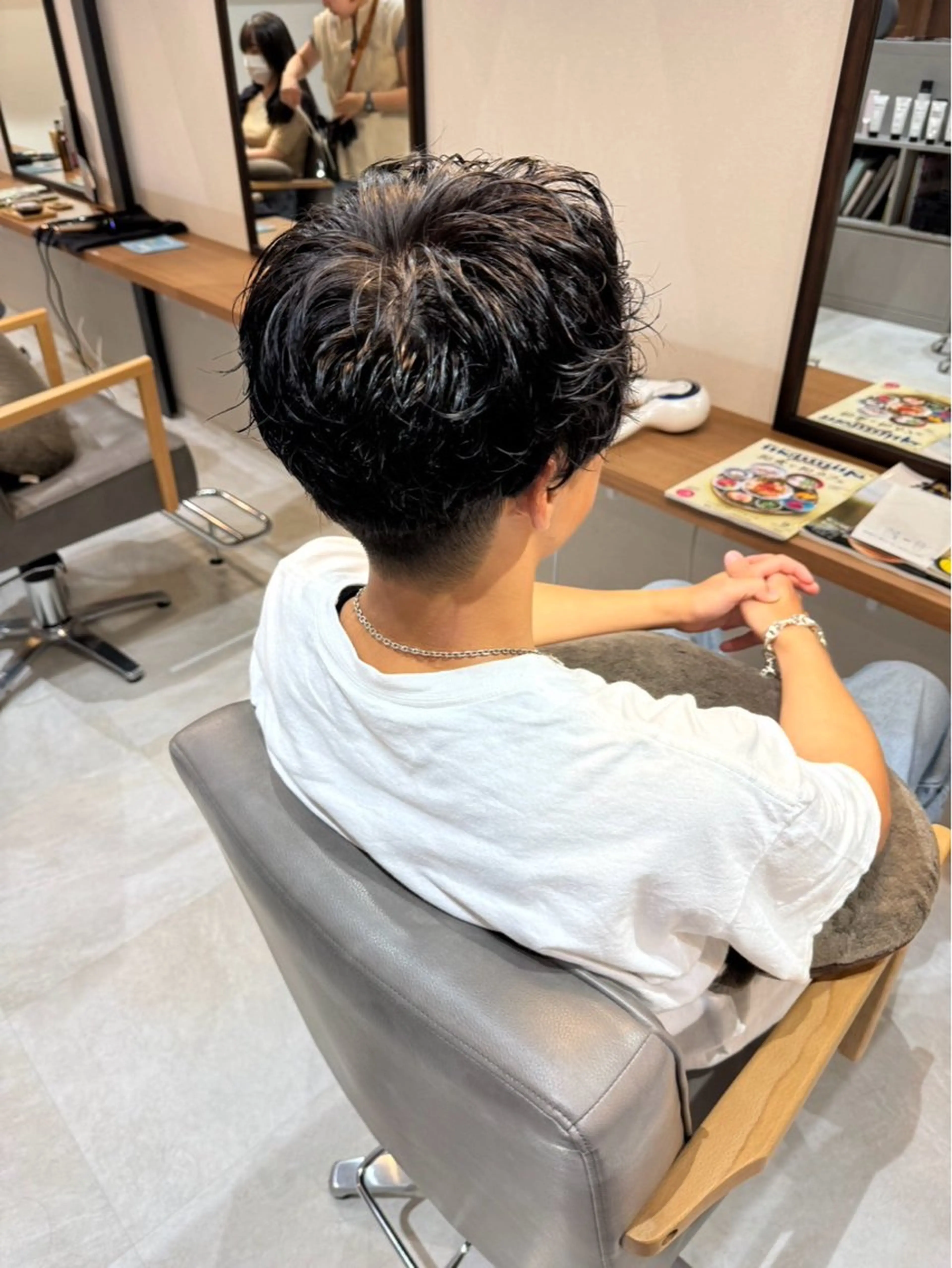 ショート パーマ メンズ メンズパーマ ニュアンスパーマ カット パーマ ayaka |トレンドヘアのヘアスタイル