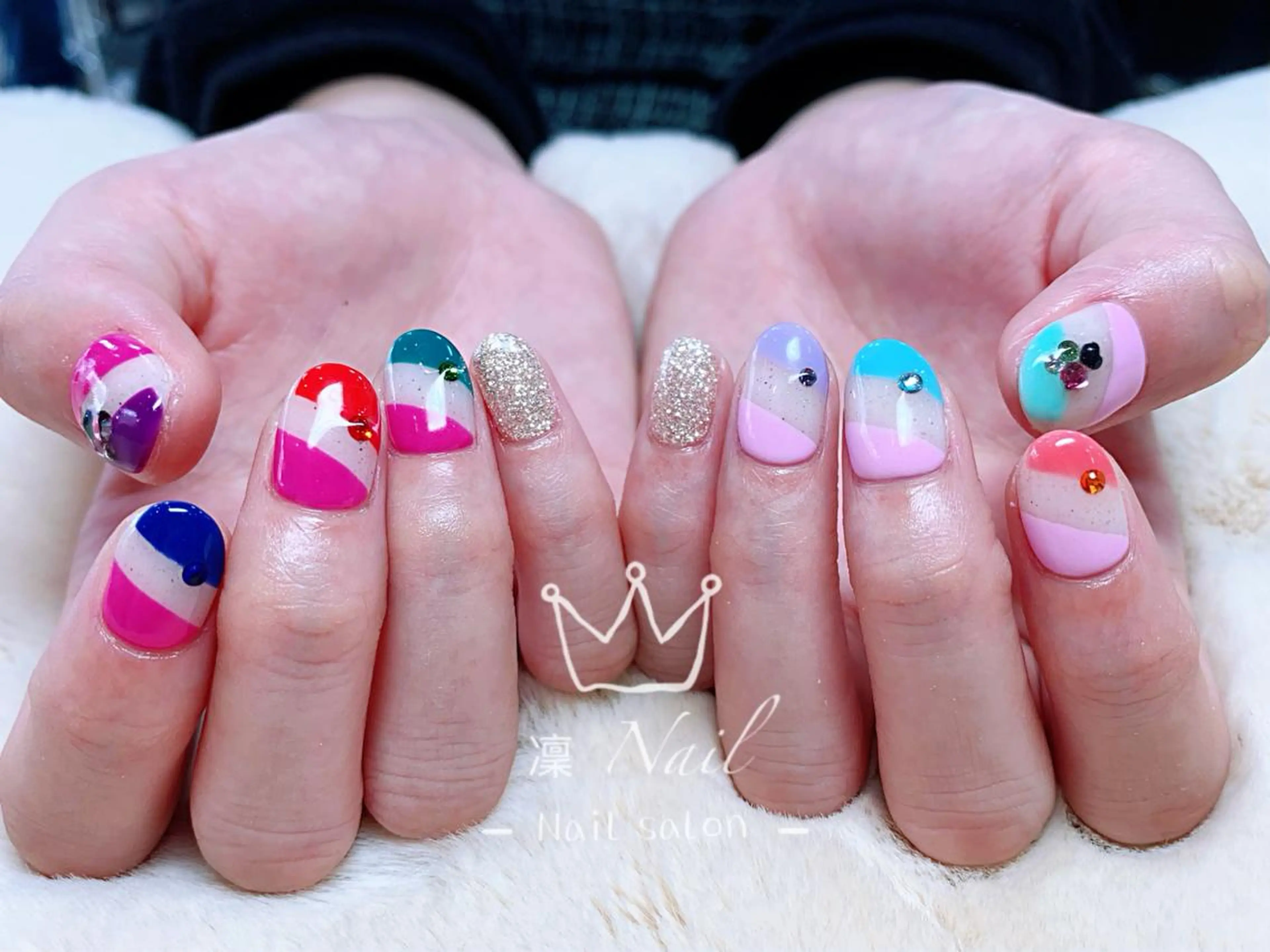 ショート カラー ネイル Le’a NailSalonのネイルデザイン