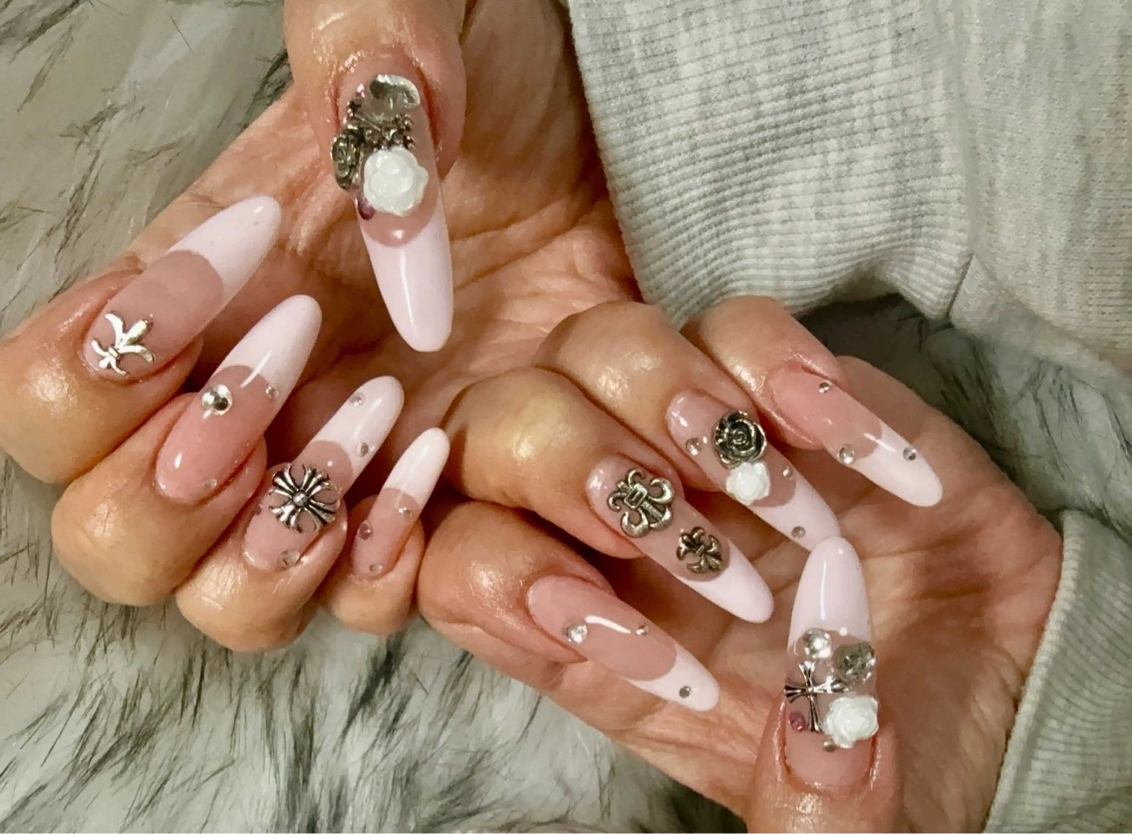 ネイル ハンドネイル NAIL Nutsのネイルデザイン