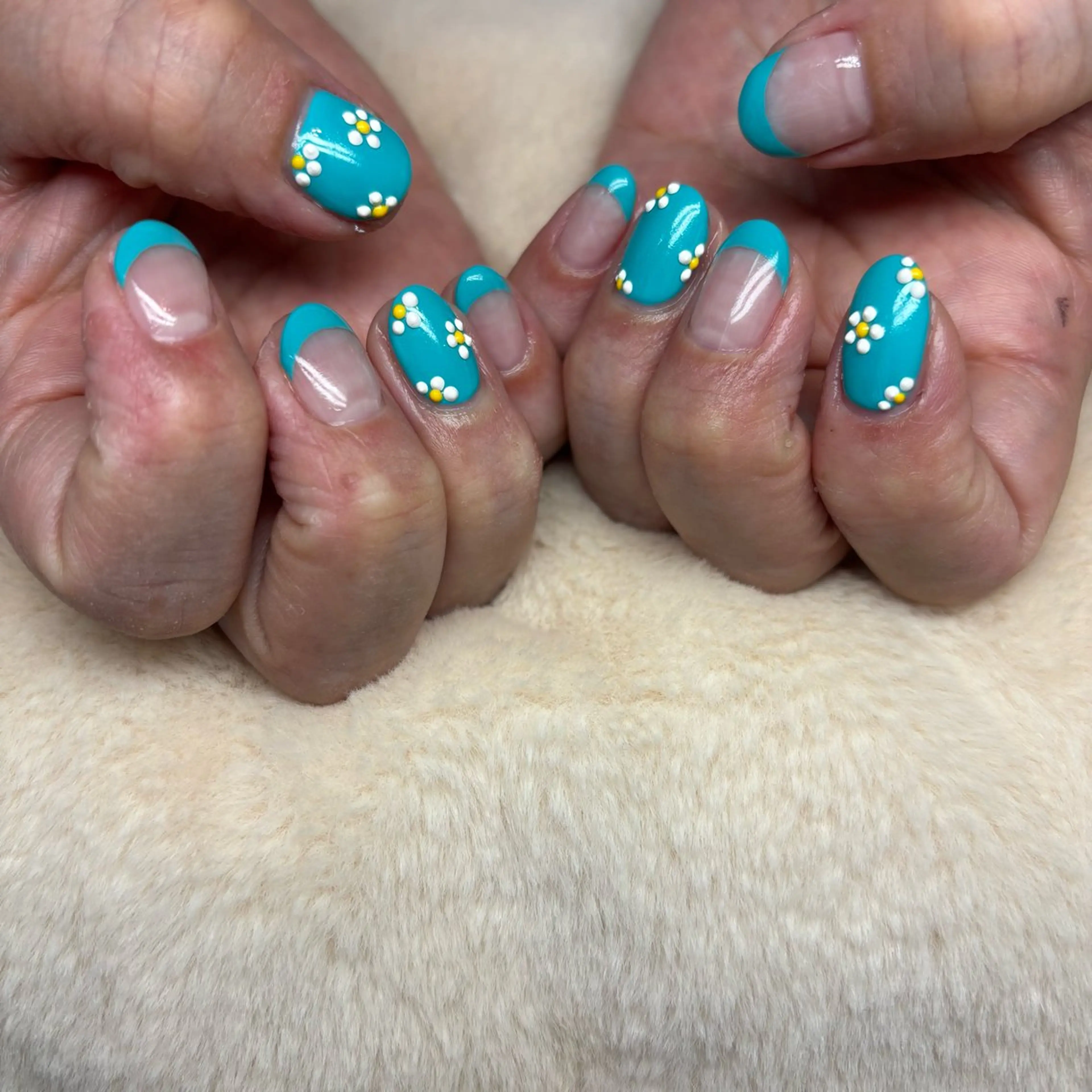 ネイル es nailのネイルデザイン