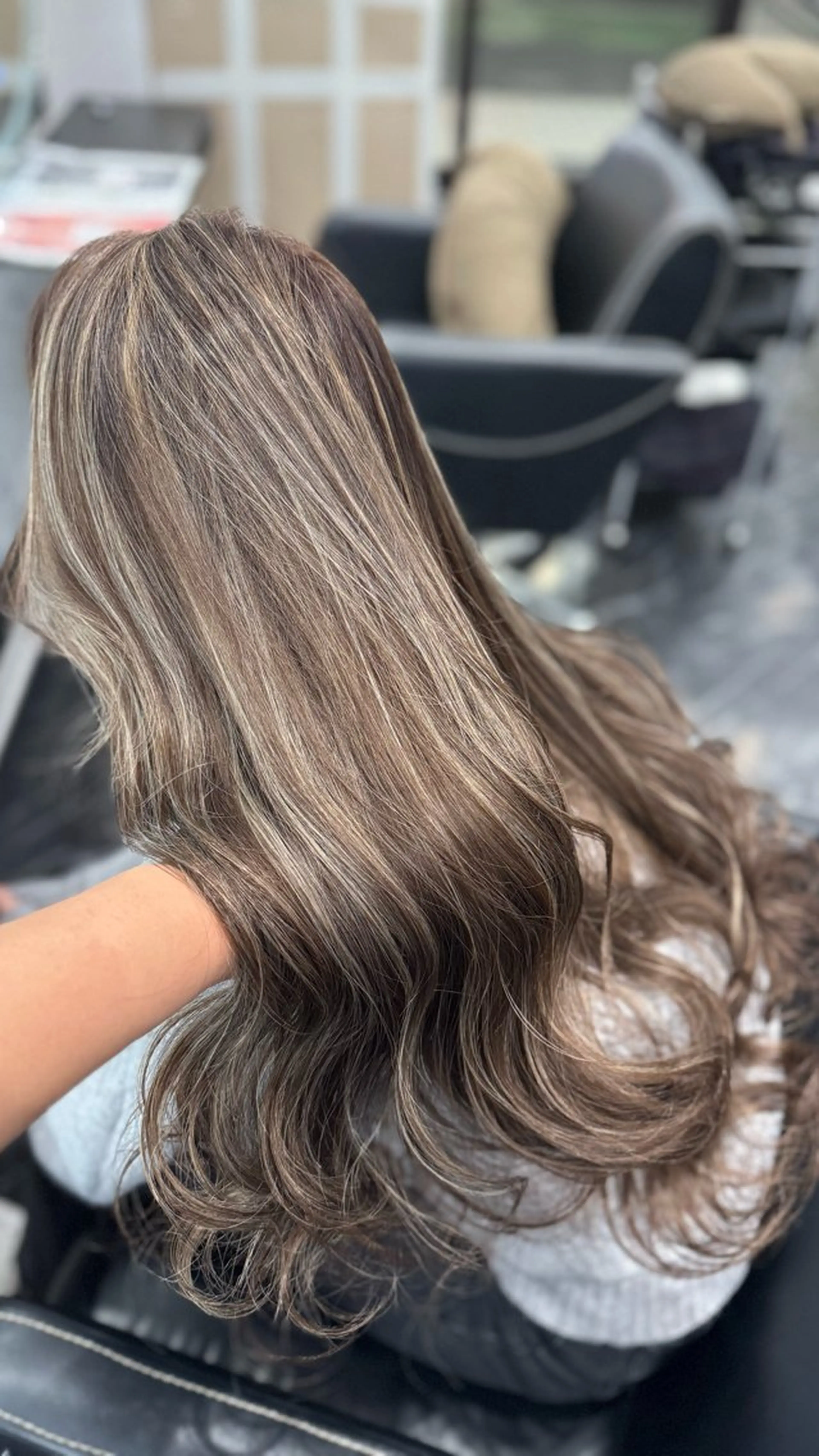 ロング stylist Momoのヘアスタイル
