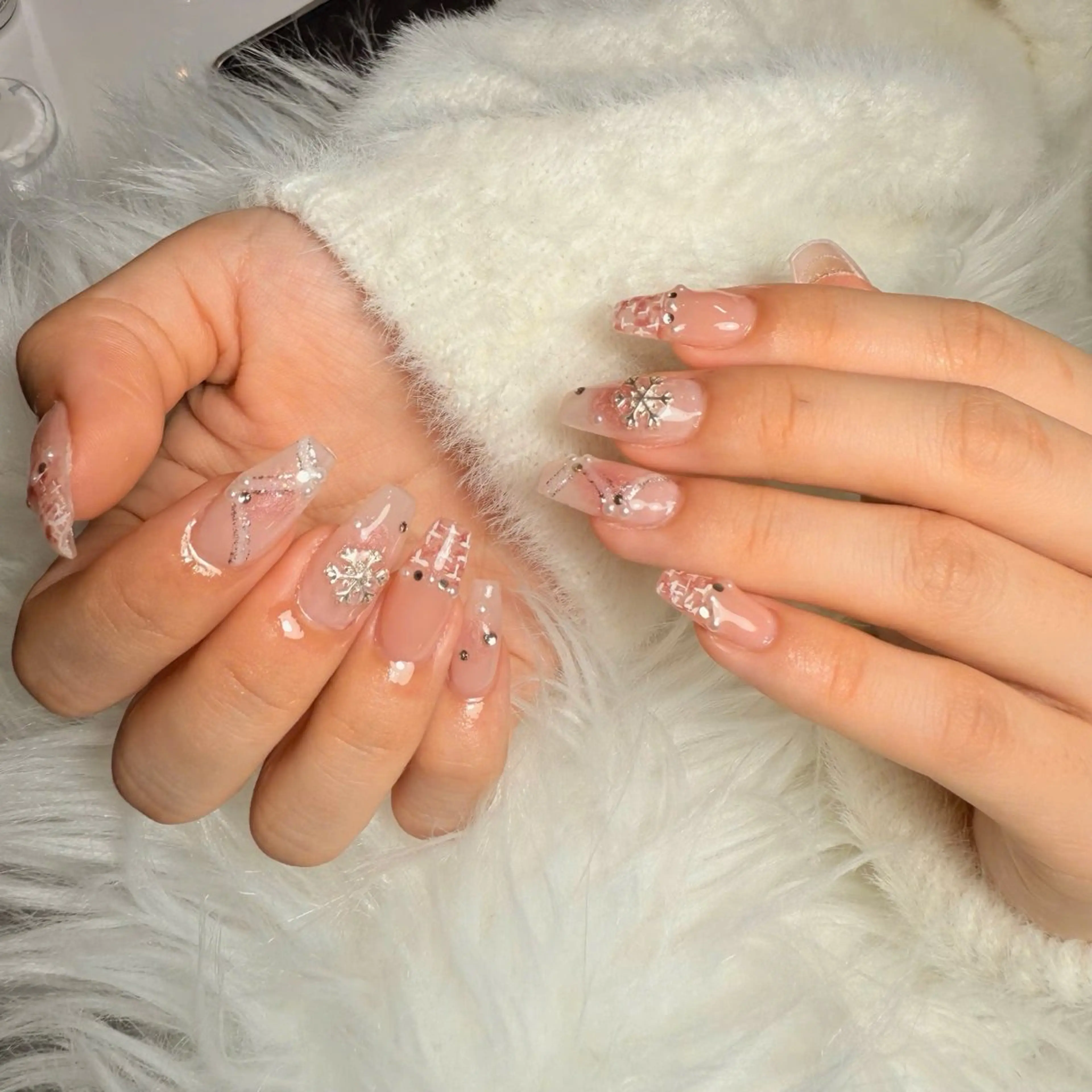 ネイル フレンチネイル キラキラネイル マグネットネイル ミラーネイル ニュアンスネイル MeiMei Nail モデル募集のネイルデザイン