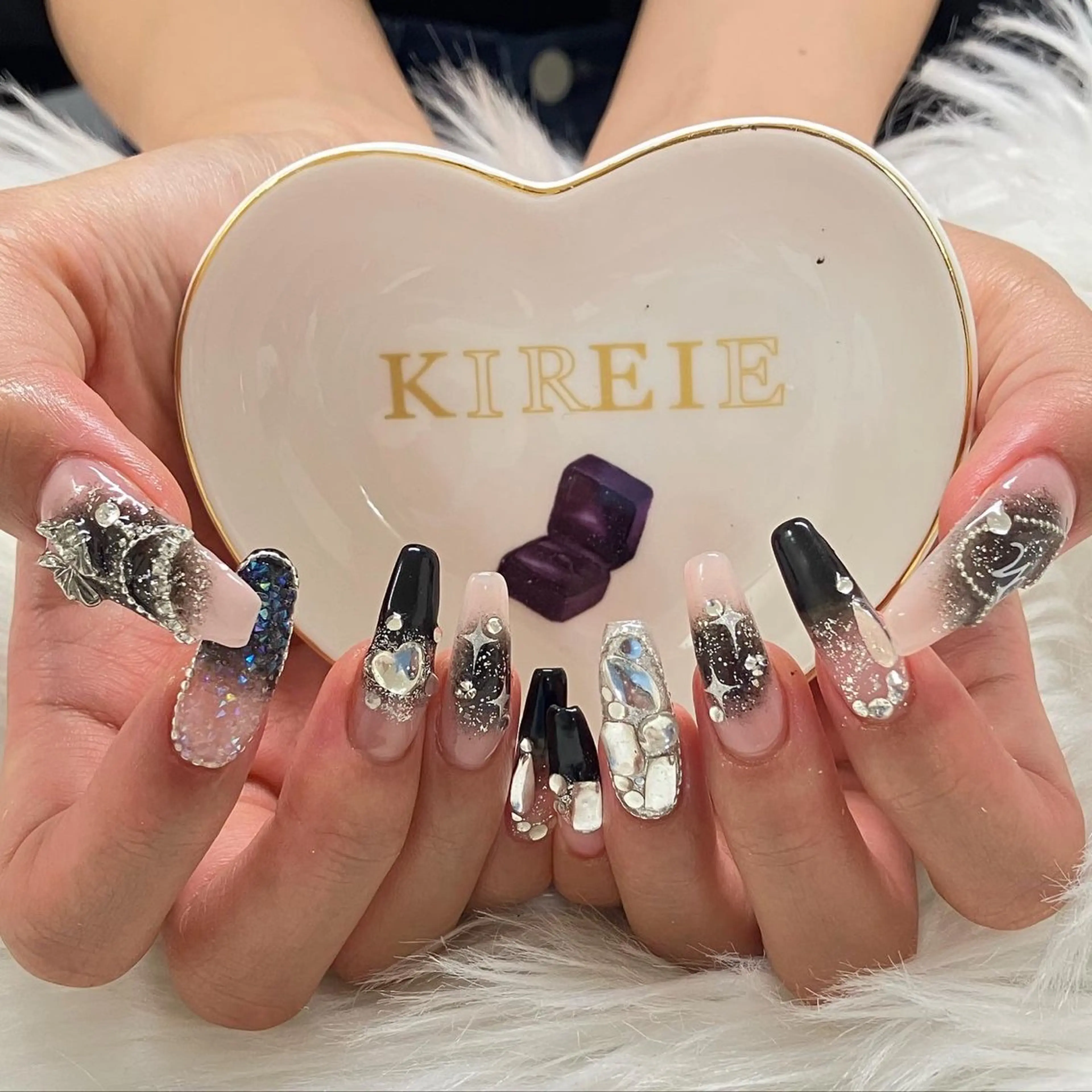 ネイル チークネイル NiuShe SERIのネイルデザイン