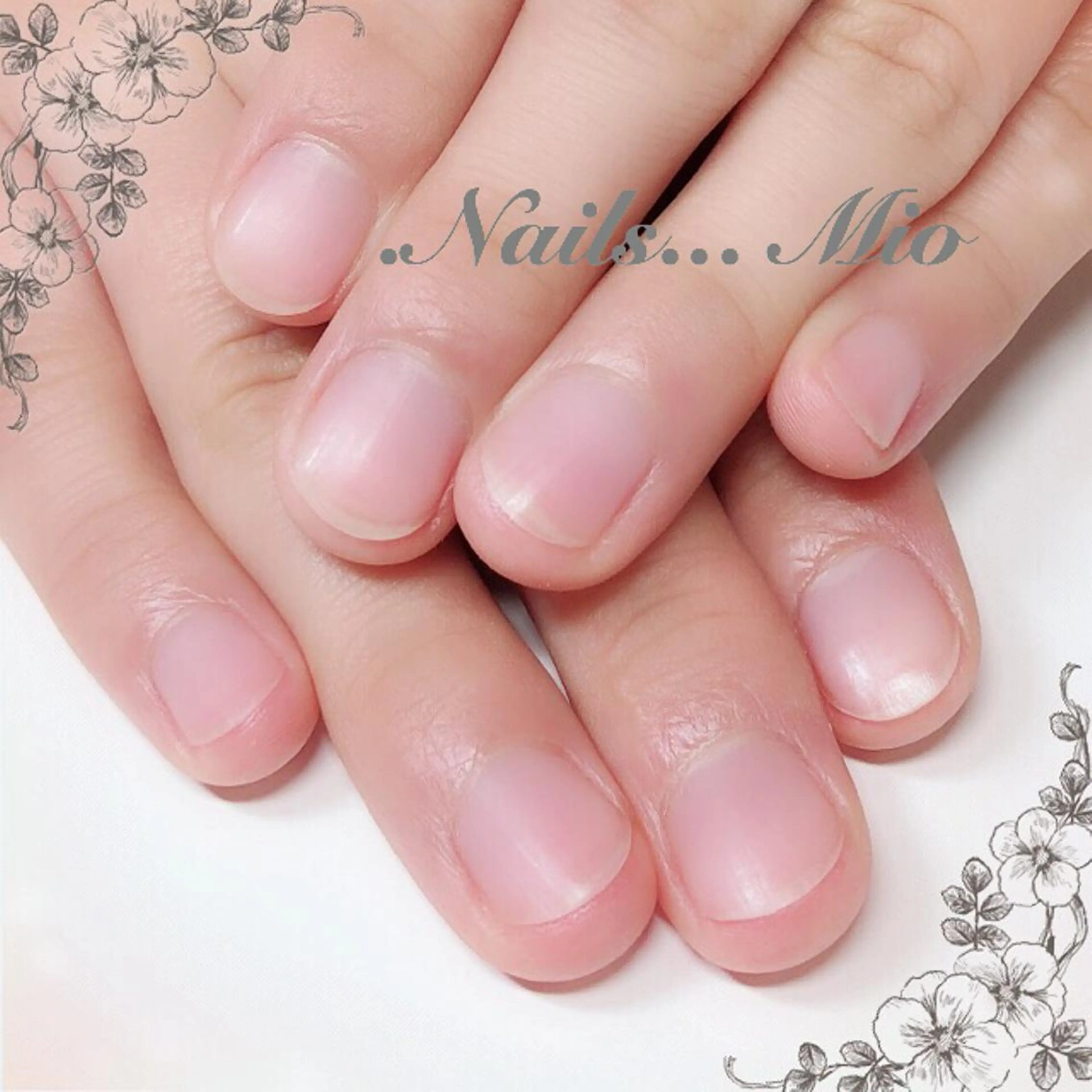 ネイル .Nails Mio 赤羽西ネイルサロンのネイルデザイン