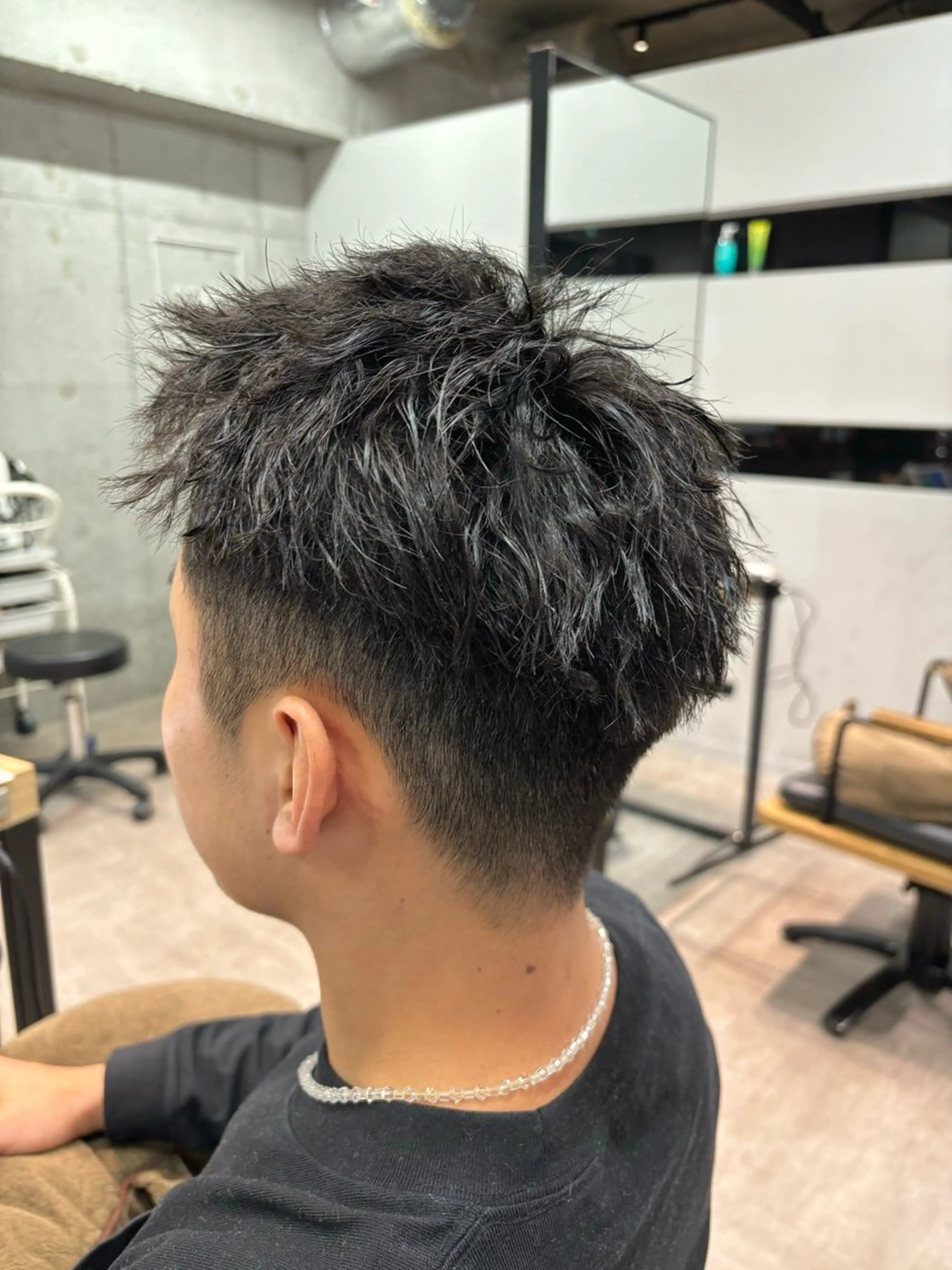 パーマ メンズ メンズパーマ 🎀縮毛矯正.暗髪 .艶髪🩶ちひろのヘアスタイル