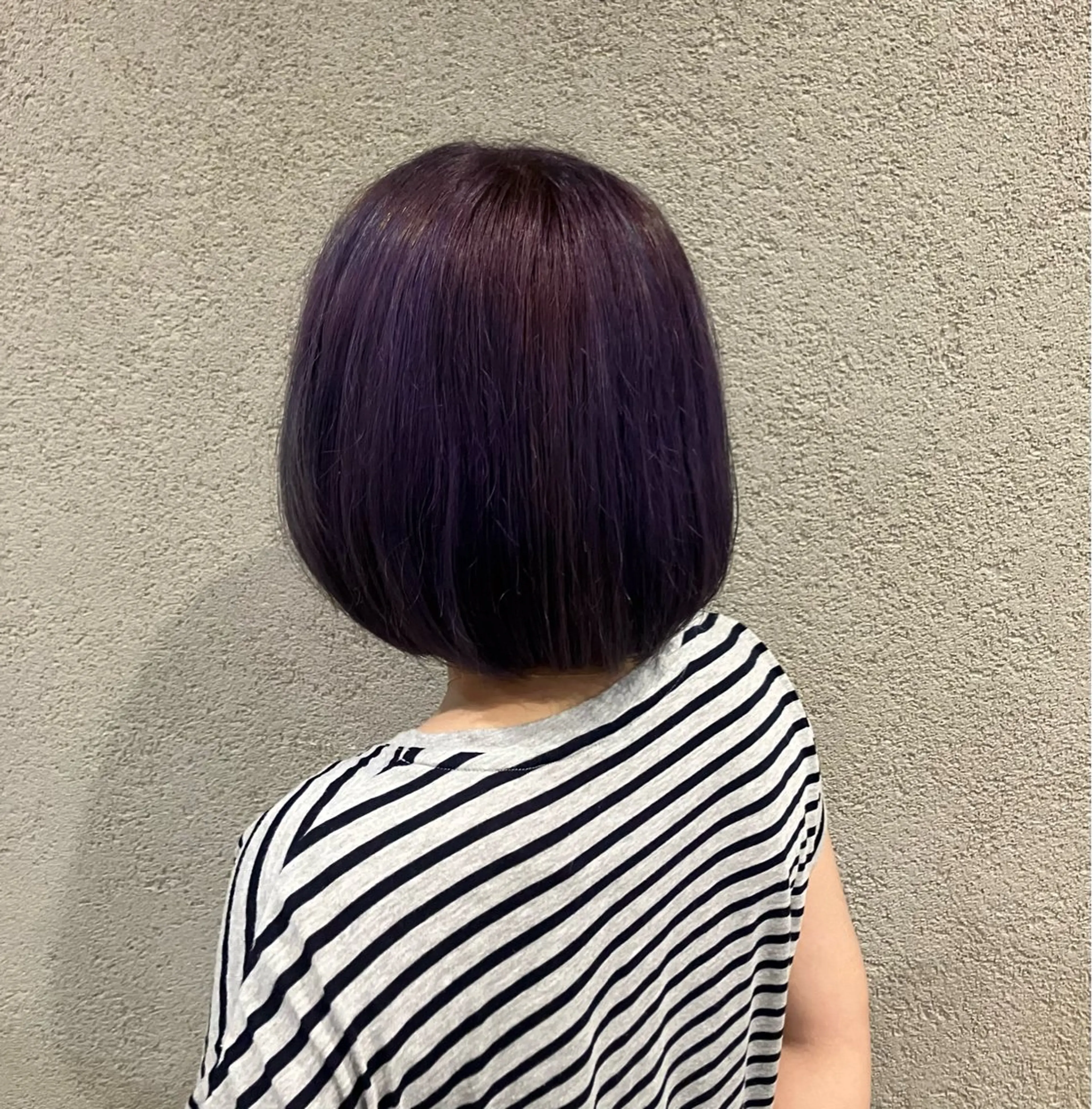 カラー ラベンダーカラー 山田 莉帆のヘアスタイル