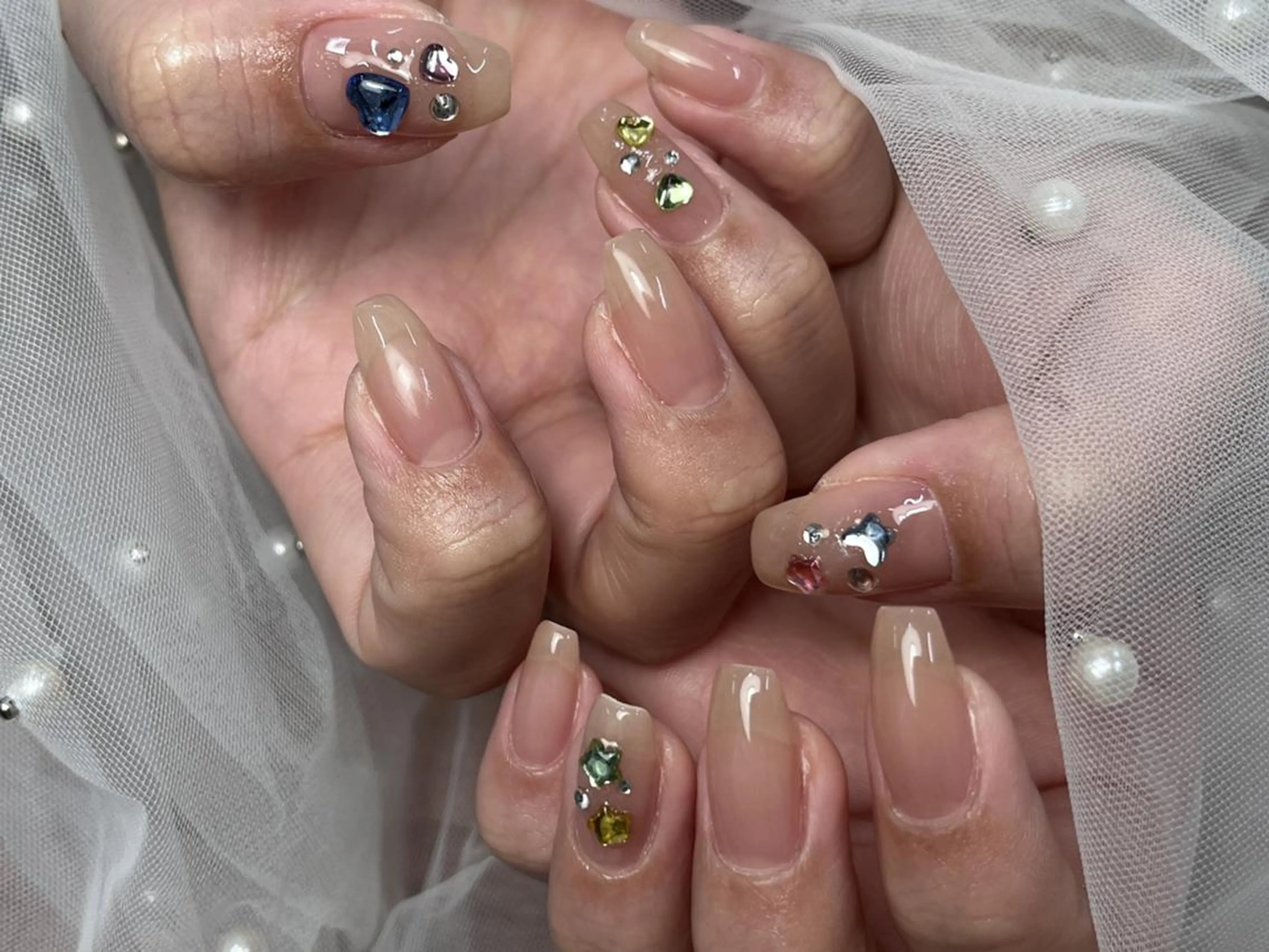 ネイル シンプルネイル ストーンネイル ハンドネイル ToliyDeliy Nail Salonのネイルデザイン