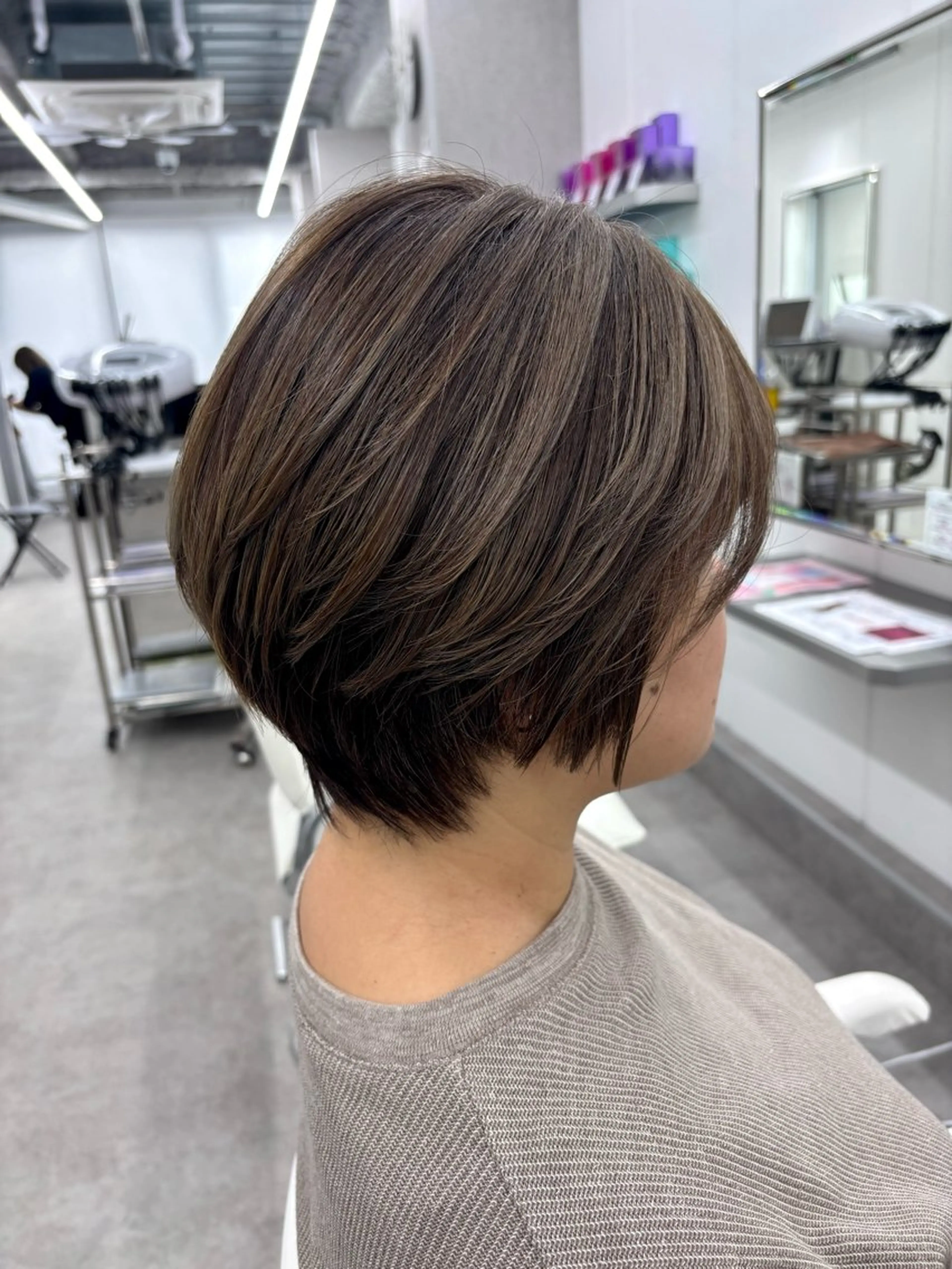 ショート ハイライト レイヤーカット ショートヘア 小顔カット 関山浩平ショート /ボブ/ヘアセットのヘアスタイル