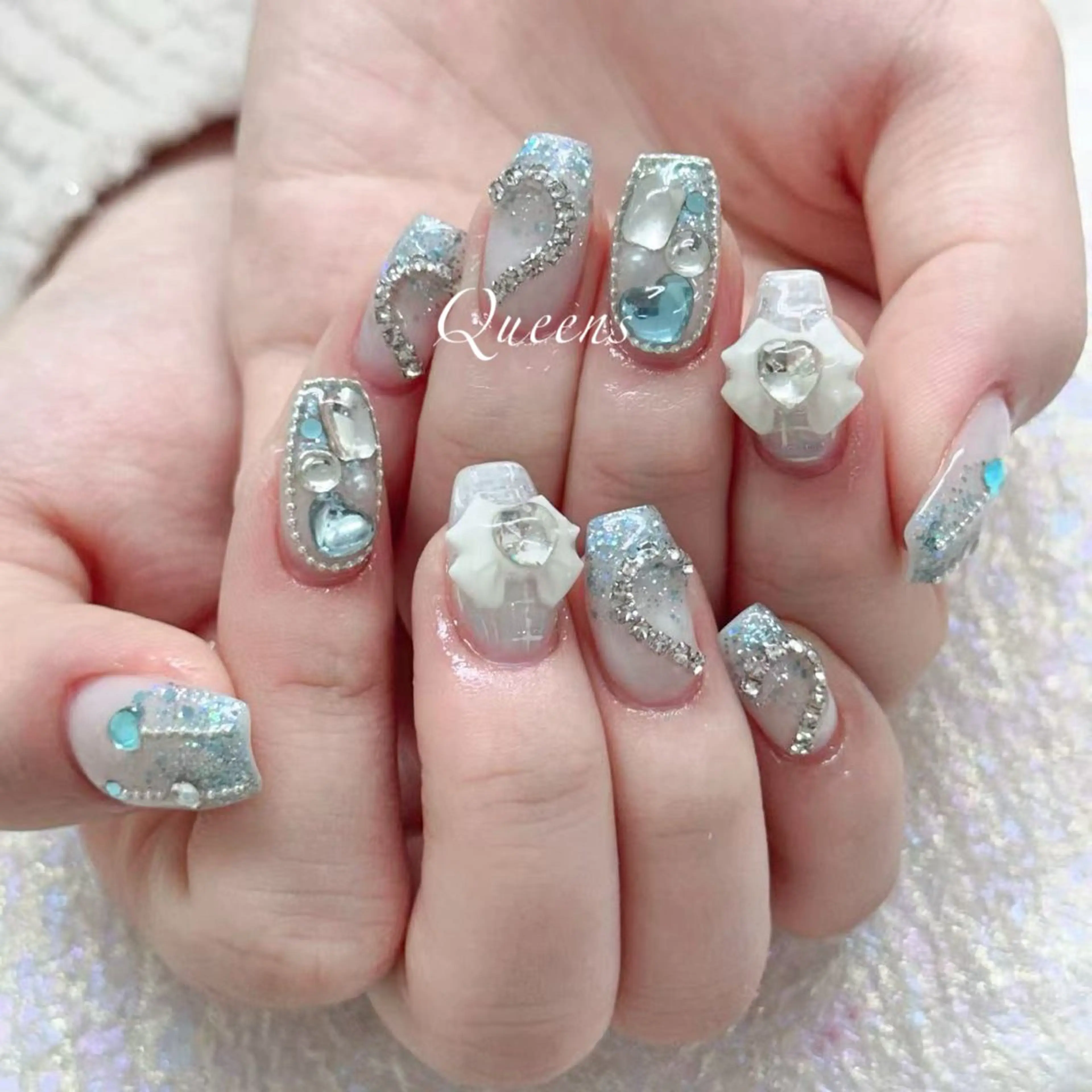 ネイル ハンドネイル Queens 榊 まおのネイルデザイン