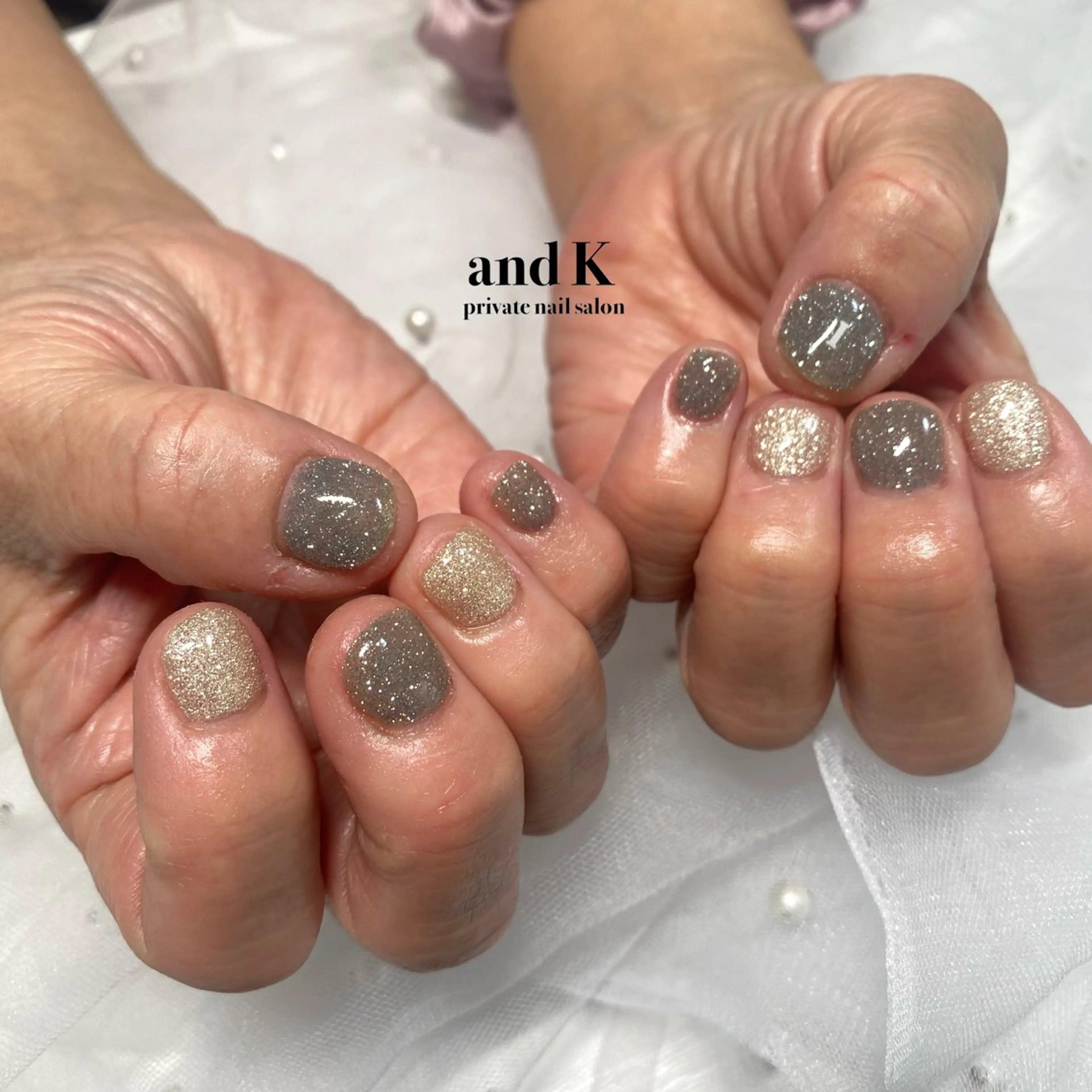 ネイル ブルー フラッシュネイル ラメ(グリッター) ホワイト andK nail salonのネイルデザイン