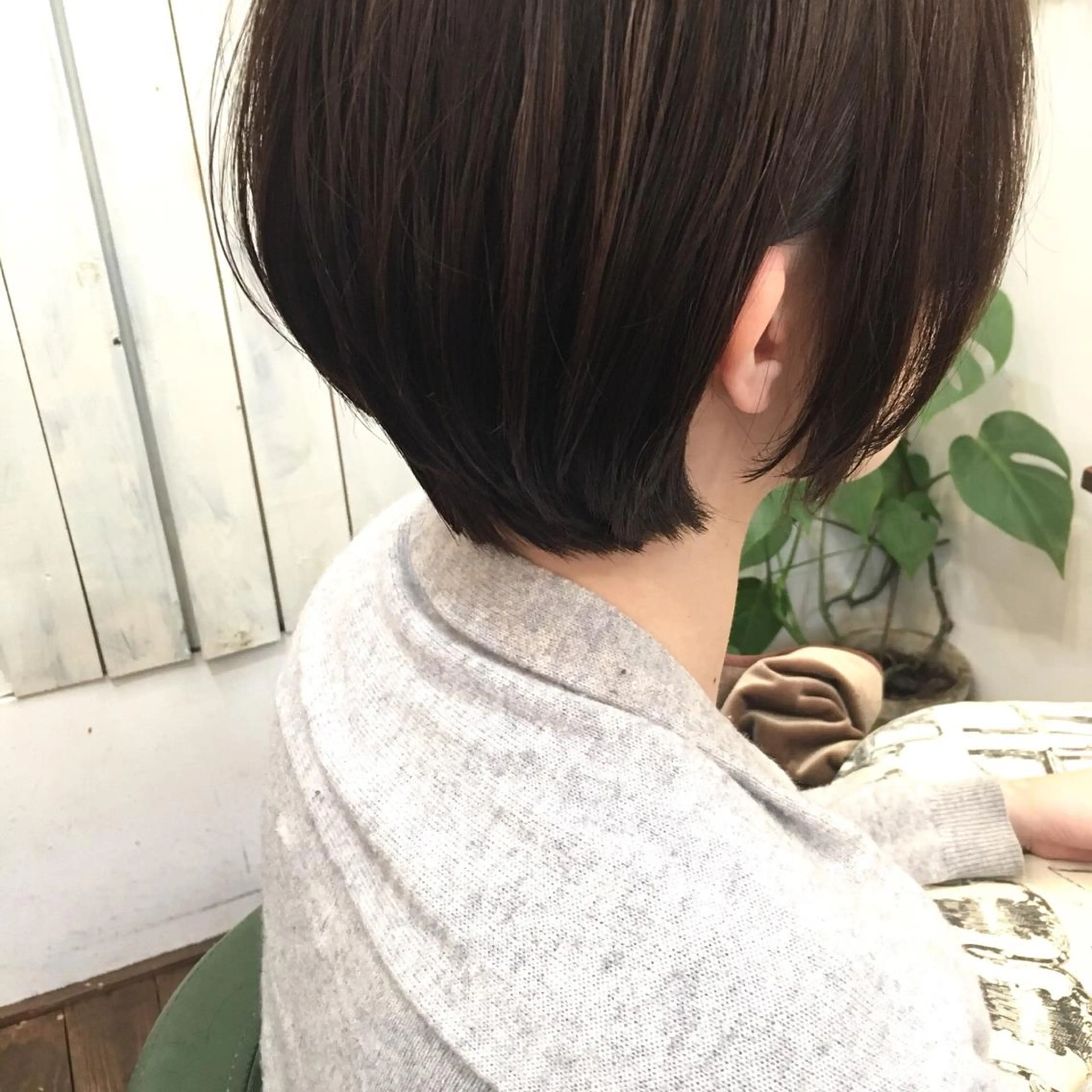 ショート カラー 阪本 美紀のヘアスタイル