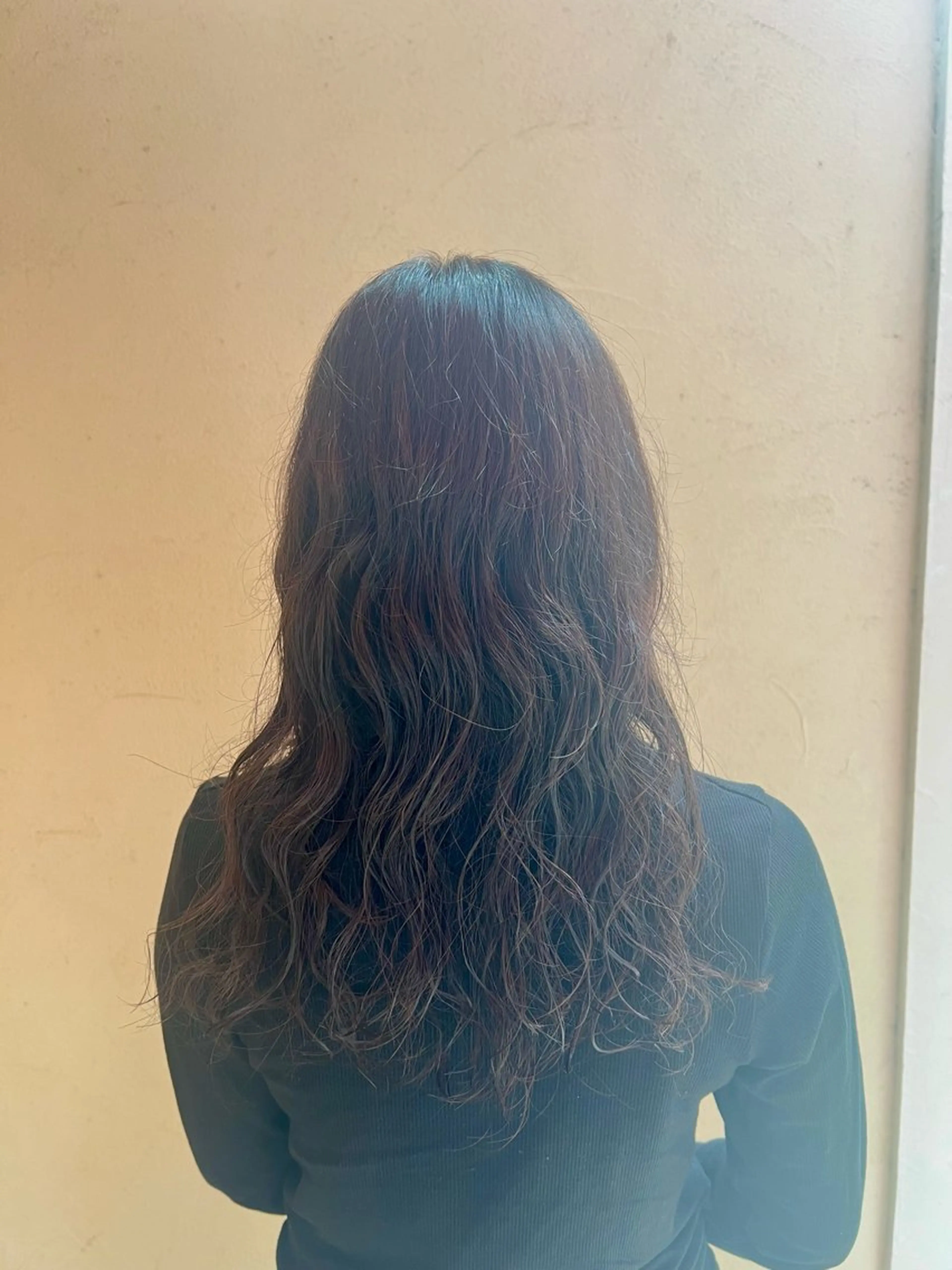 セミロング パーマ 顔周りカット レイヤーカット 吉澤 杏美のヘアスタイル