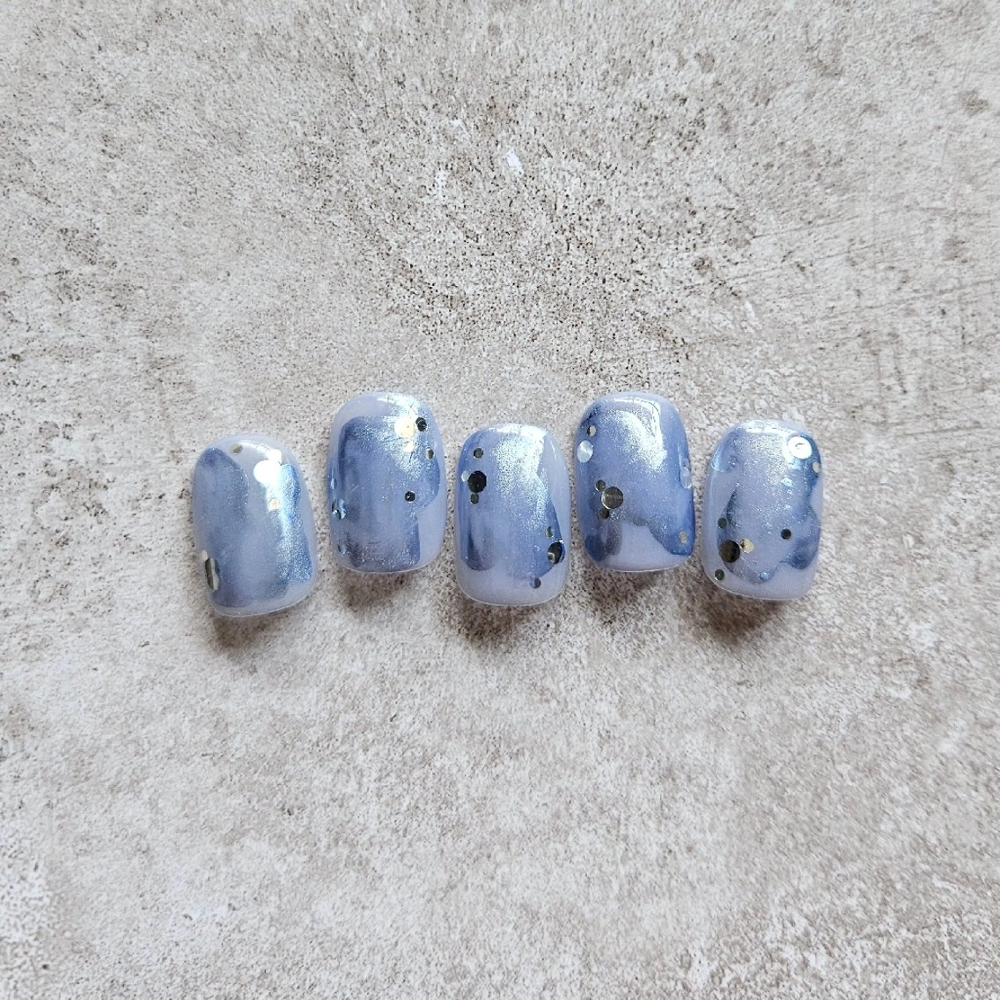 ネイル ブルー ホログラムネイル ニュアンスネイル 夏ネイル ハンドネイル Nailsalon manoのネイルデザイン