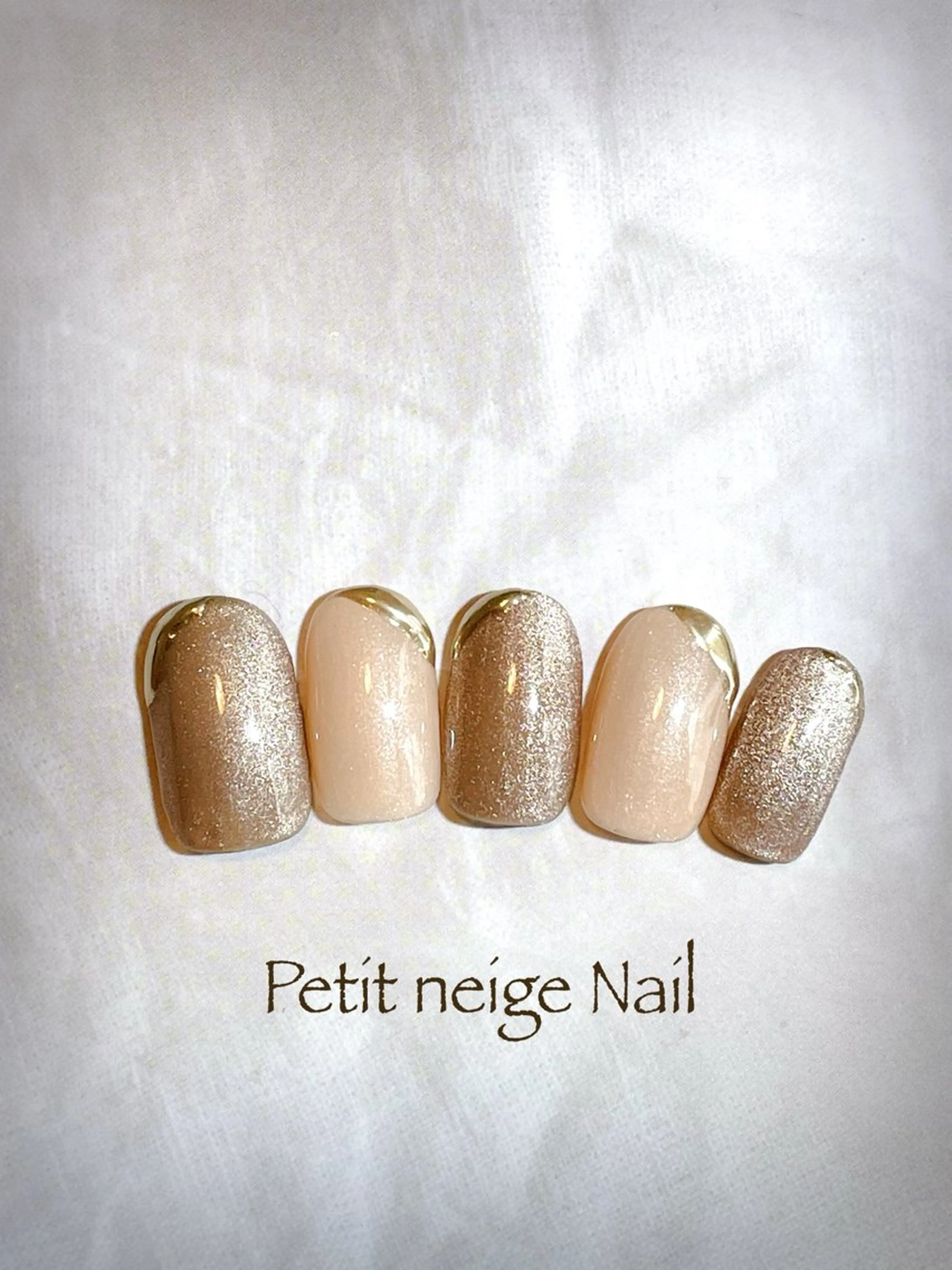 ネイル マグネットネイル ミラーネイル 山賀 小雪のネイルデザイン