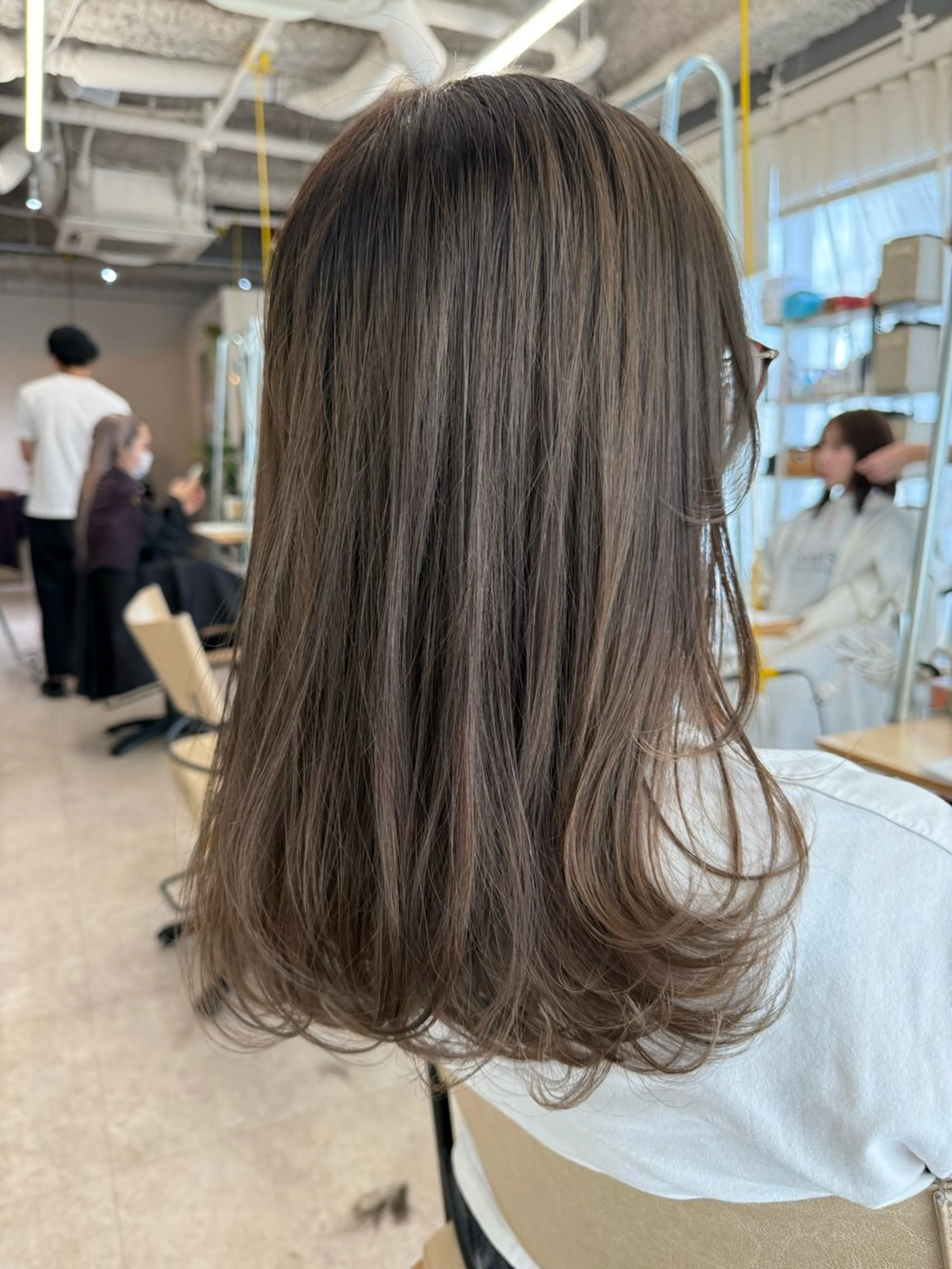 セミロング カラー ベージュカラー オレンジ ヘアカラー トリートメント 透明感カラー ブリーチ/ 大村勇人のヘアスタイル