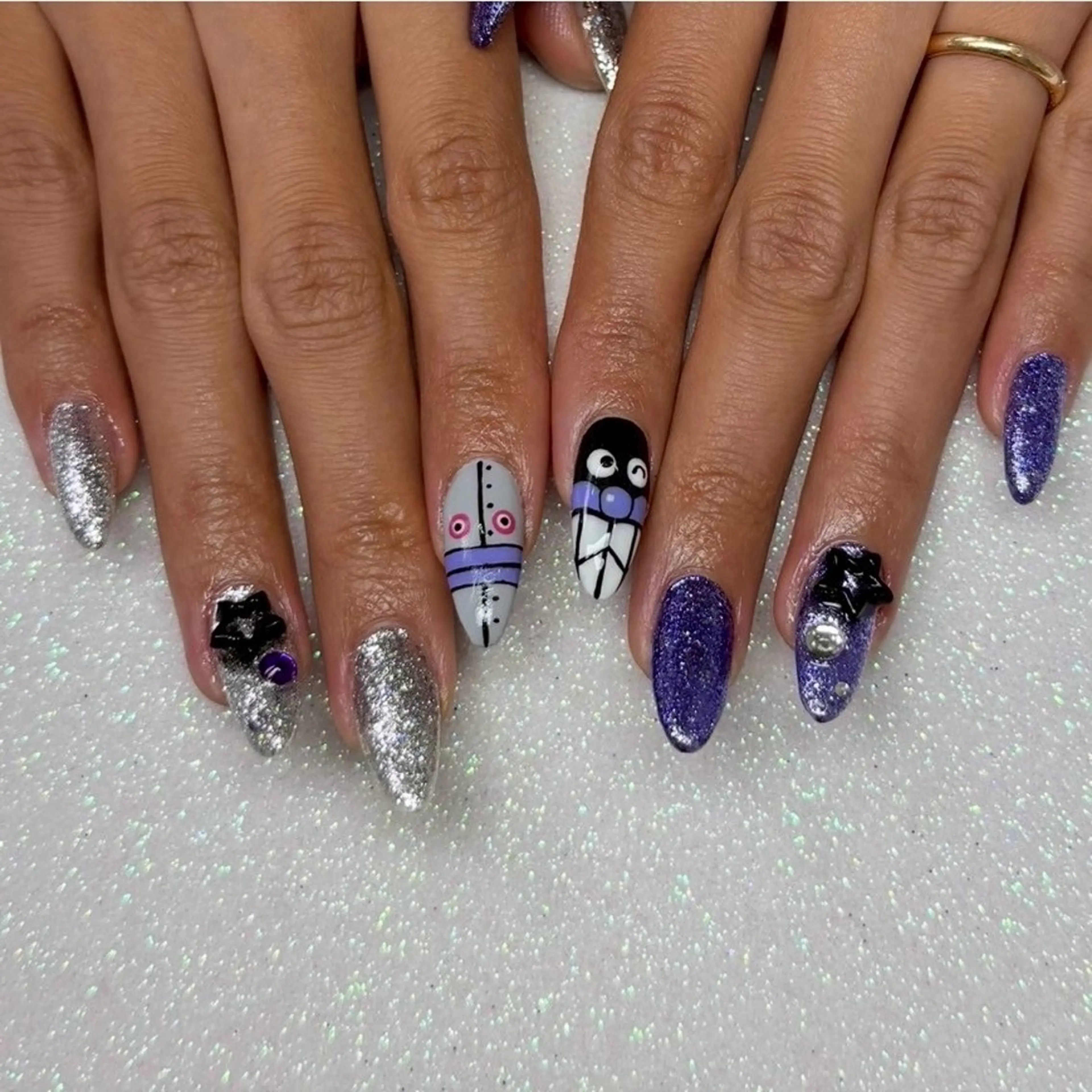 ネイル ハンドネイル VIERU YURIのネイルデザイン