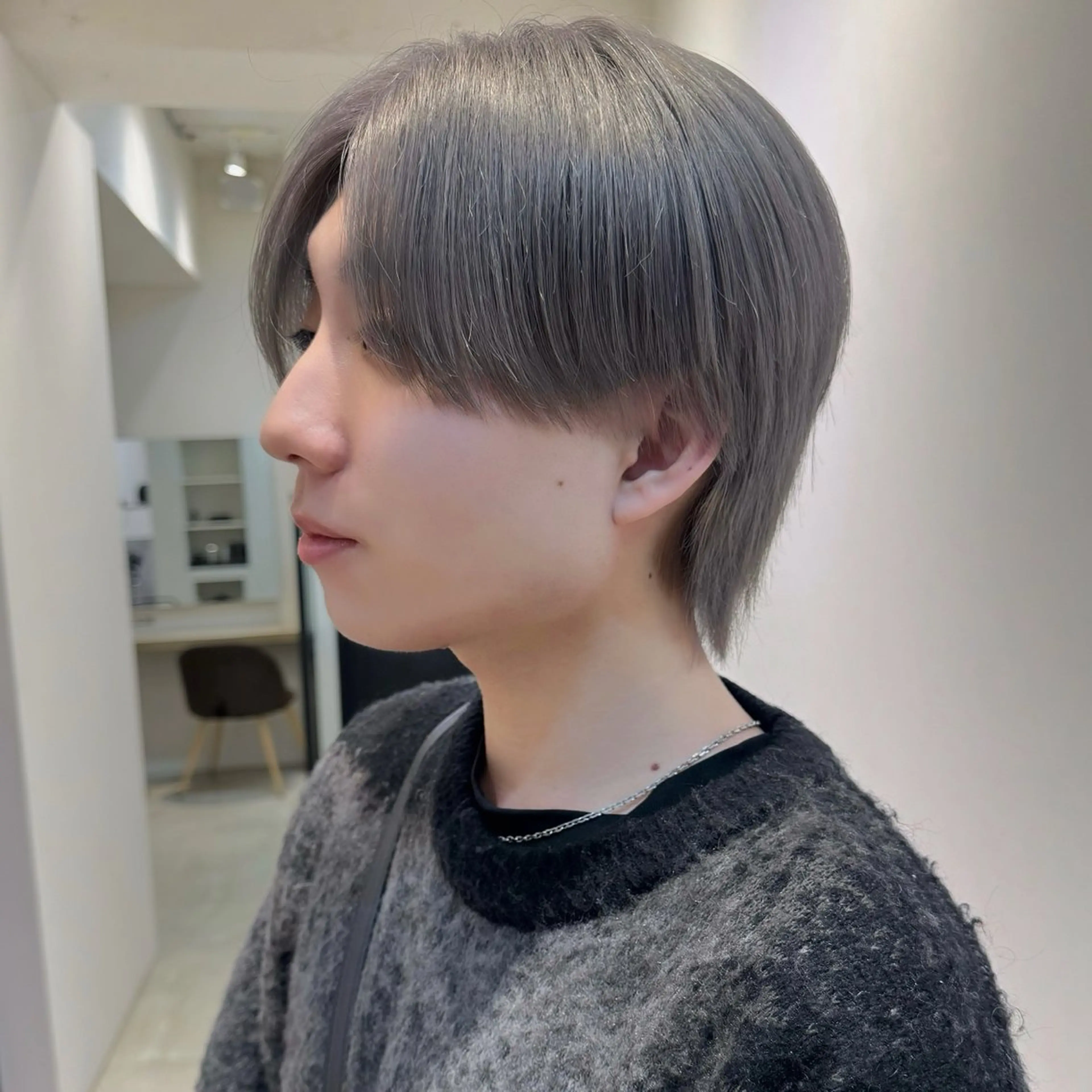 ショート カラー パーマ メンズ センターパート ダウンパーマ メンズ韓国風 メンズパーマ 韓国風ヘア カット ヘアカラー トリートメント 【センターパート】 大竹　龍之介のヘアスタイル