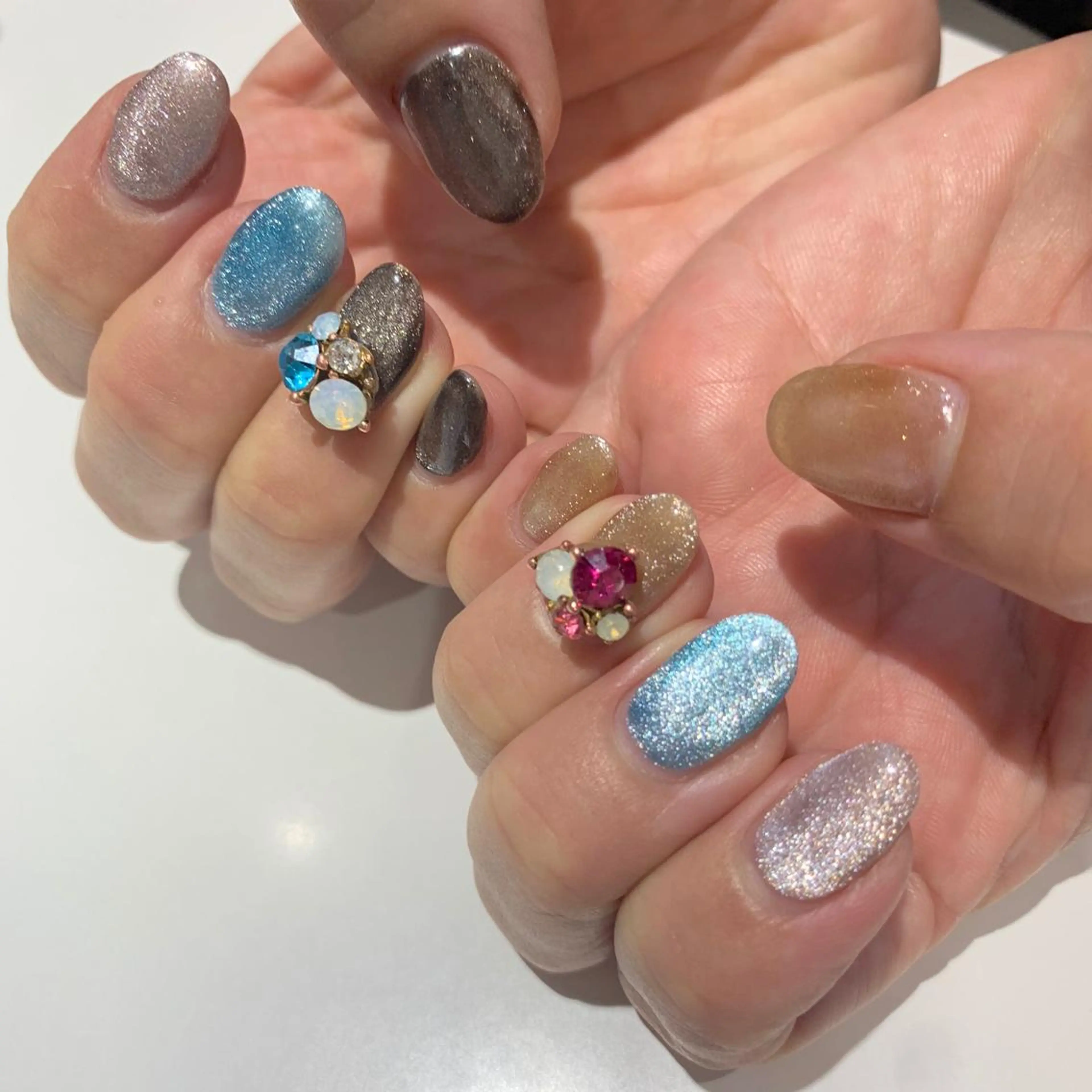 ネイル ワンカラーネイル ハンドネイル フットネイル ハンドケア LULU LIMAのネイルデザイン