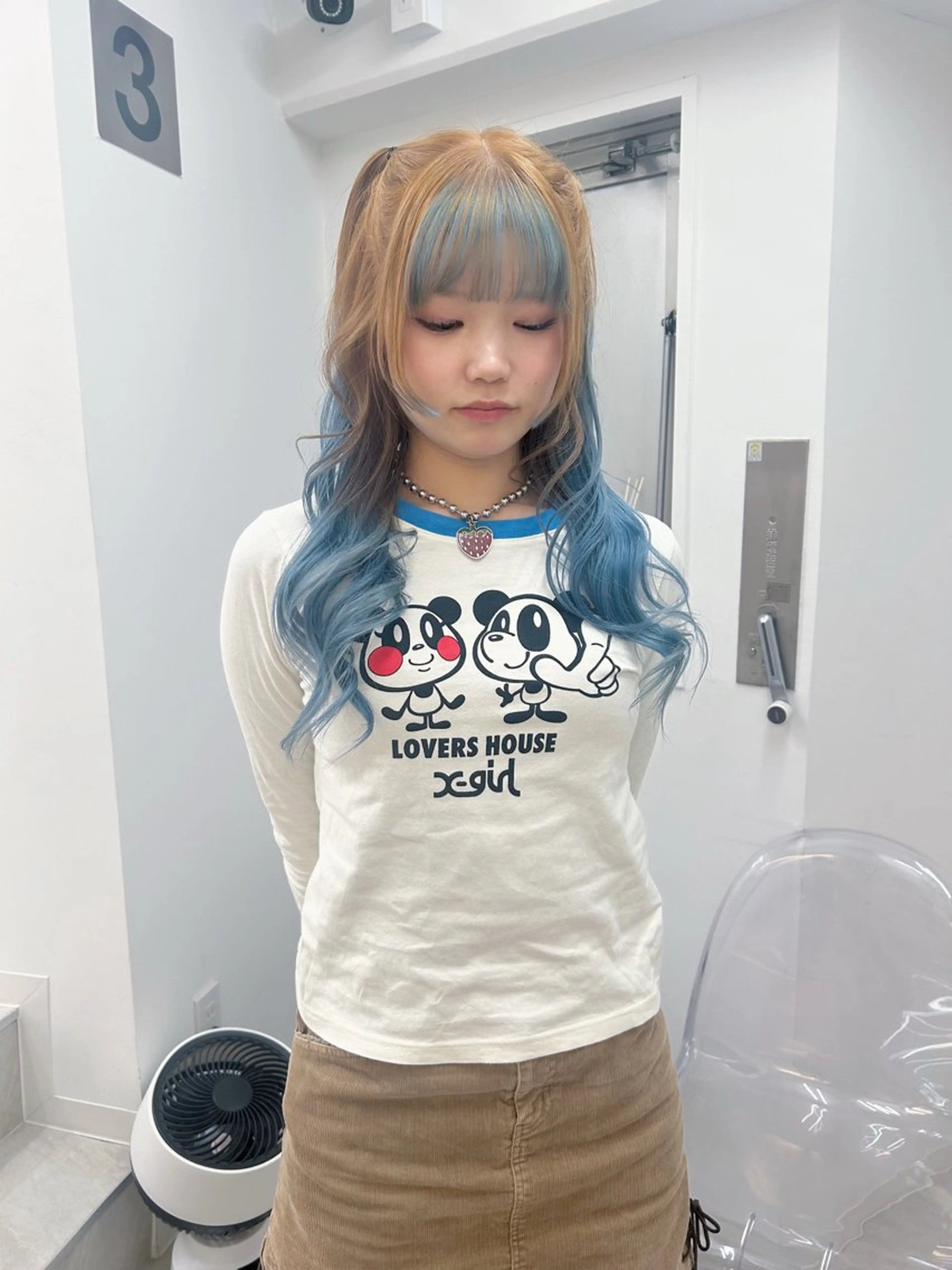 ロング カラー IDE AYANEのヘアスタイル