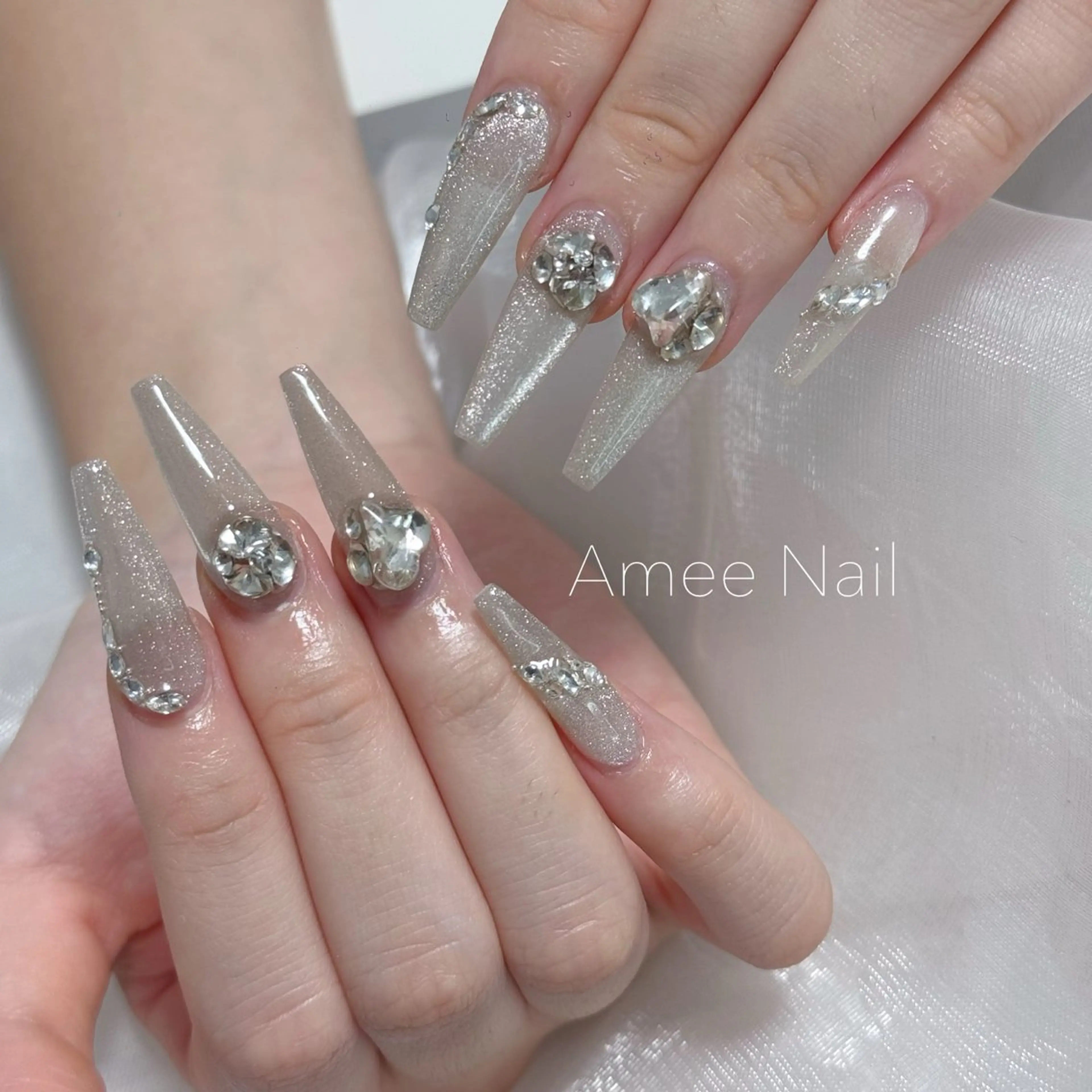 ネイル フレンチネイル ガラスフレンチ キラキラネイル 夏ネイル 冬ネイル Amee Nail Salonのネイルデザイン