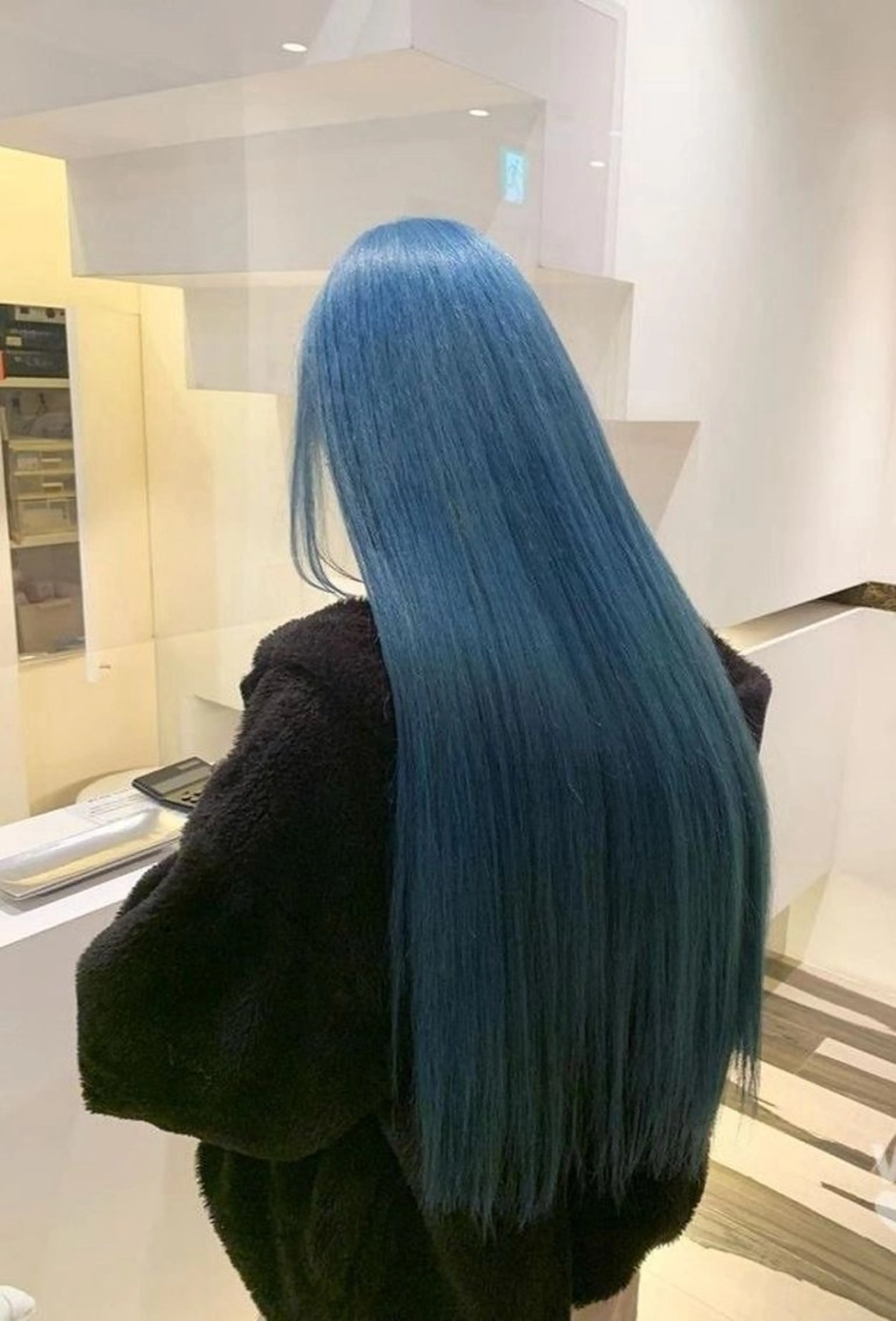 セミロング カラー films所属・AYA/films ショート／レイヤーのヘアスタイル