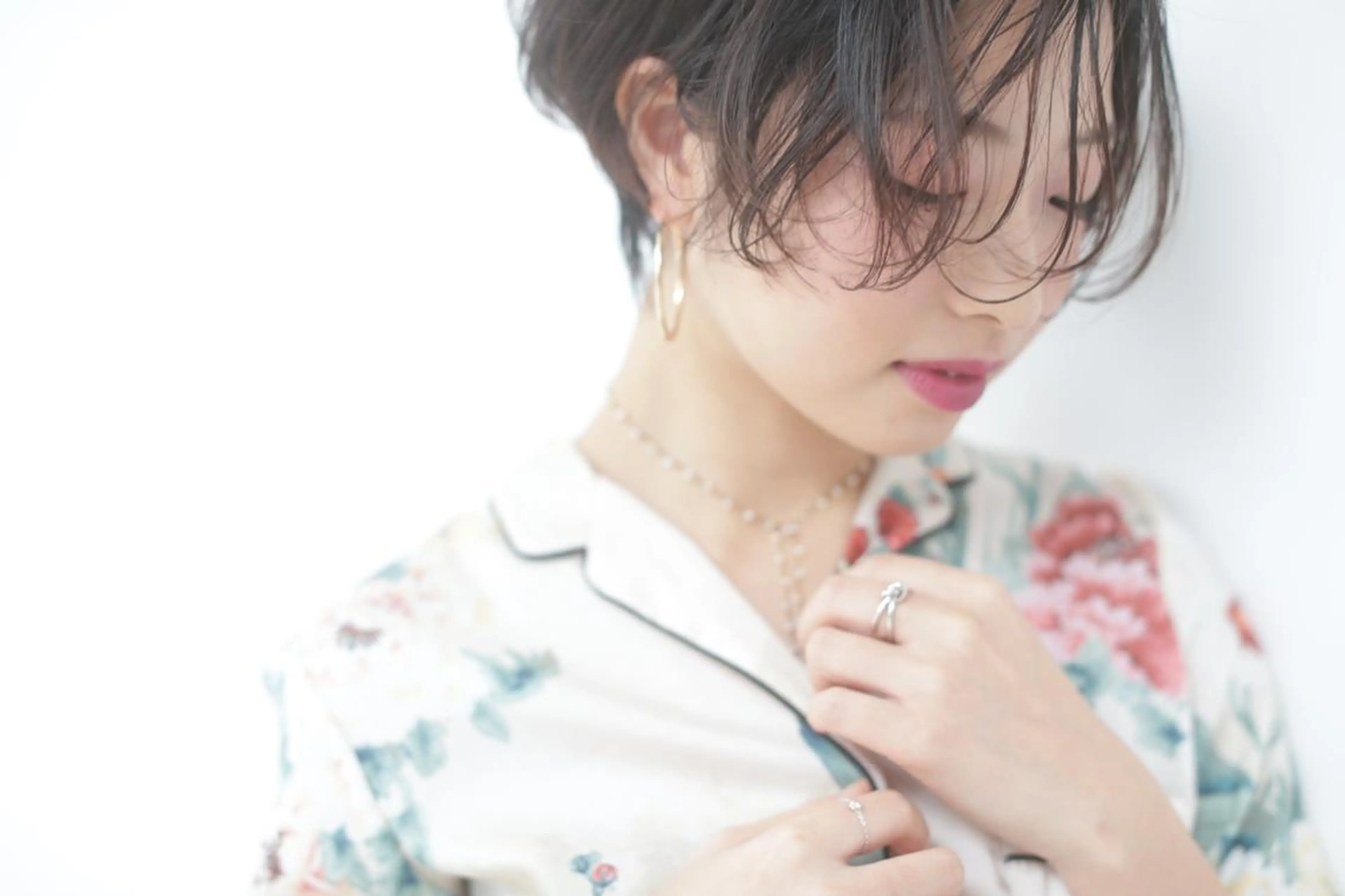 ショート シールエクステ/ ハイトーンカラーのヘアスタイル