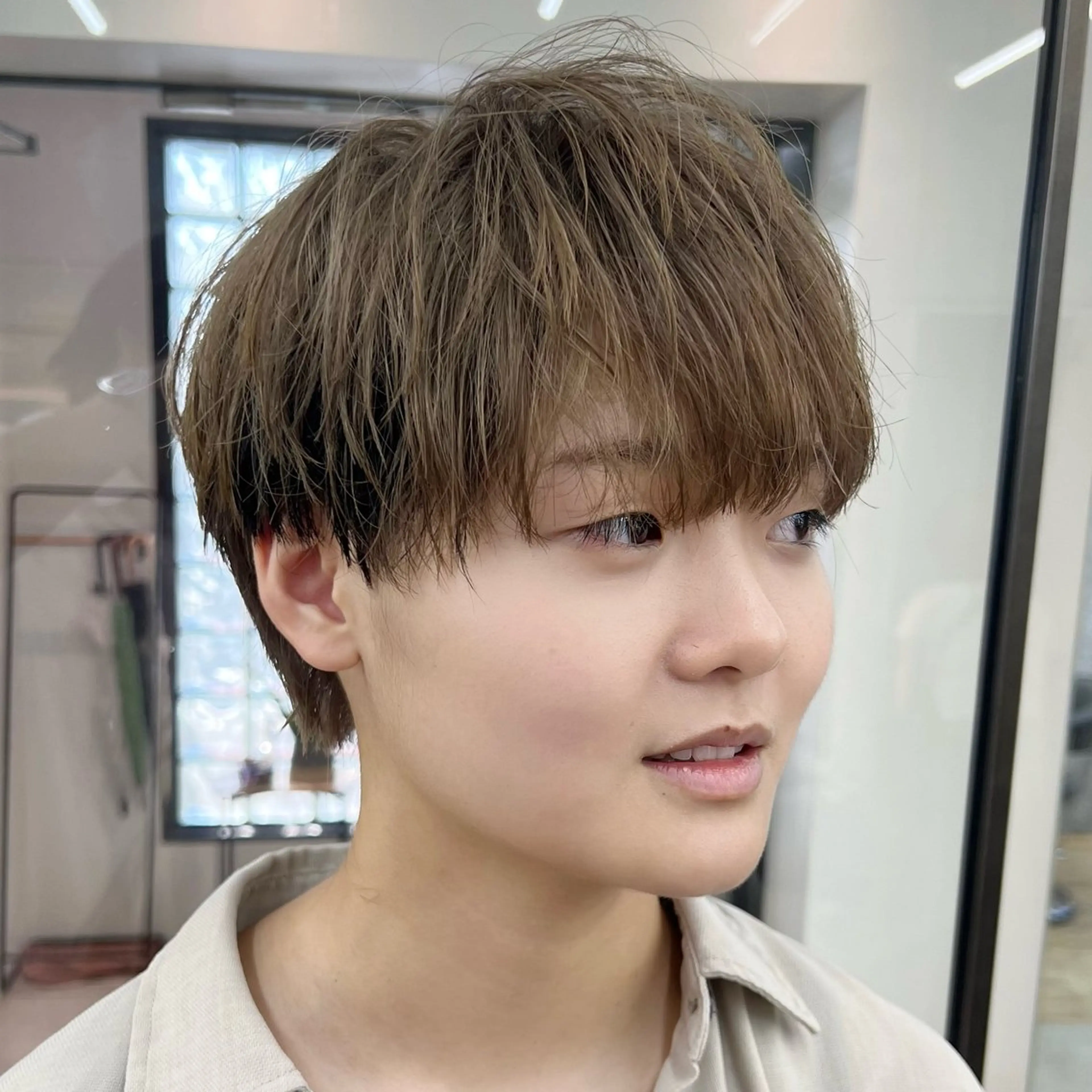 カラー メンズ メンズブリーチ メンズハイライト メンズハイトーン メンズ韓国風 マッシュ カット ヘアカラー トリートメント メンズ/韓国レイヤー /縮毛矯正/📍爽太のヘアスタイル