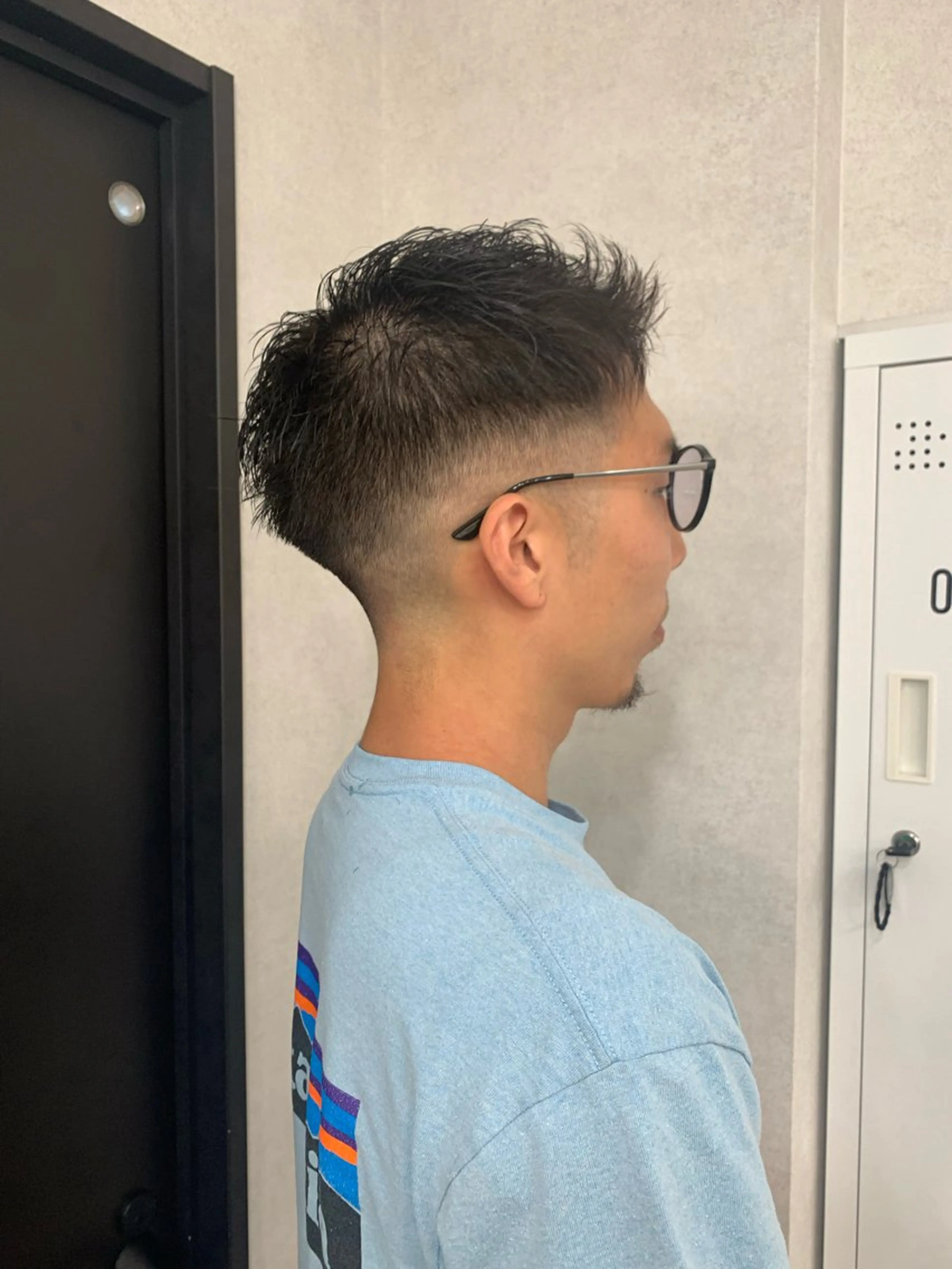 ショート メンズ フェードカット スキンフェード YOHA HAIR GARDEN所属・臼井 真人のヘアスタイル