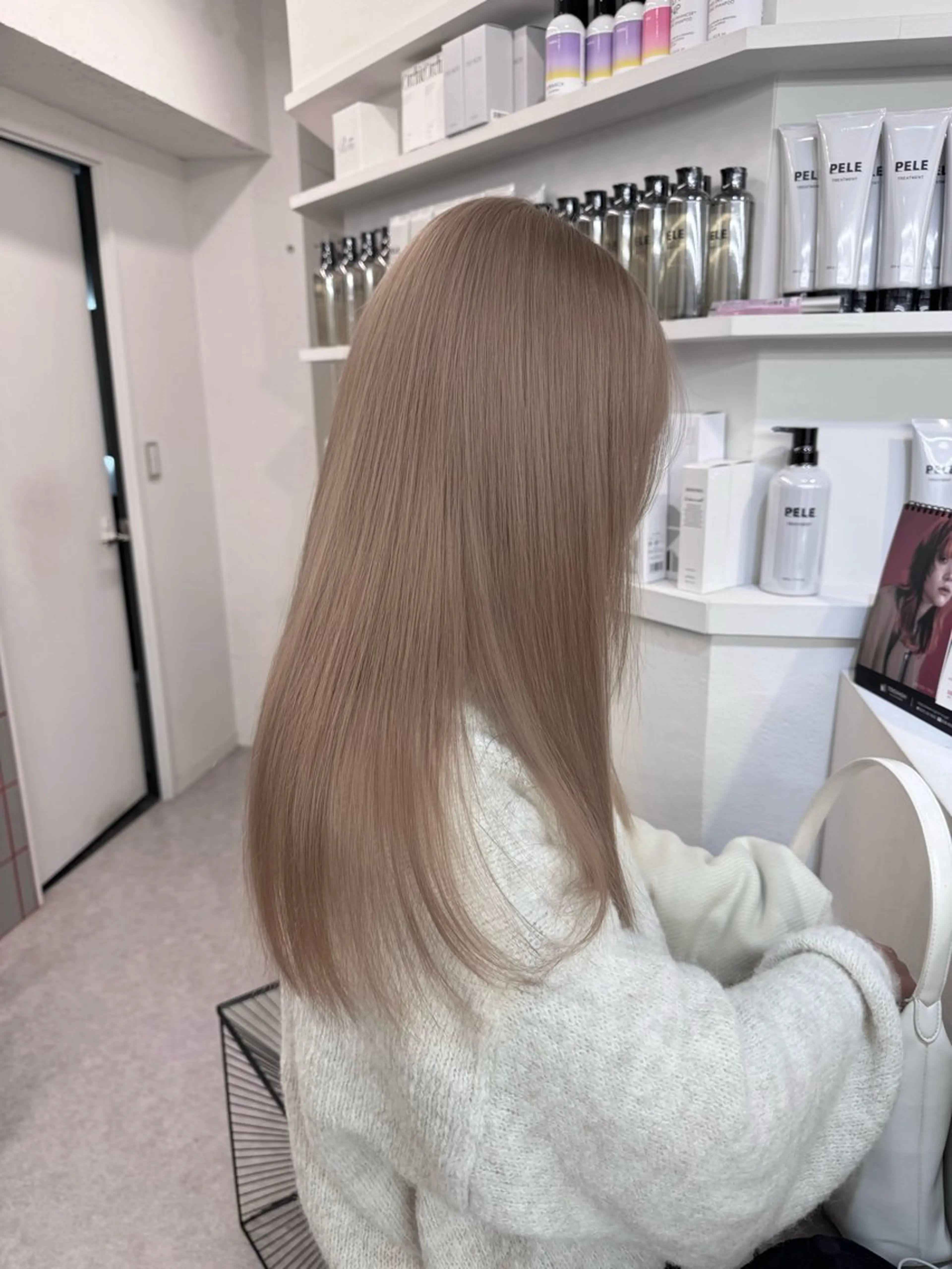 セミロング カラー ヘアカラー トリートメント 🫧盛れハイトーン/ ブリーチ特化🎀サキのヘアスタイル