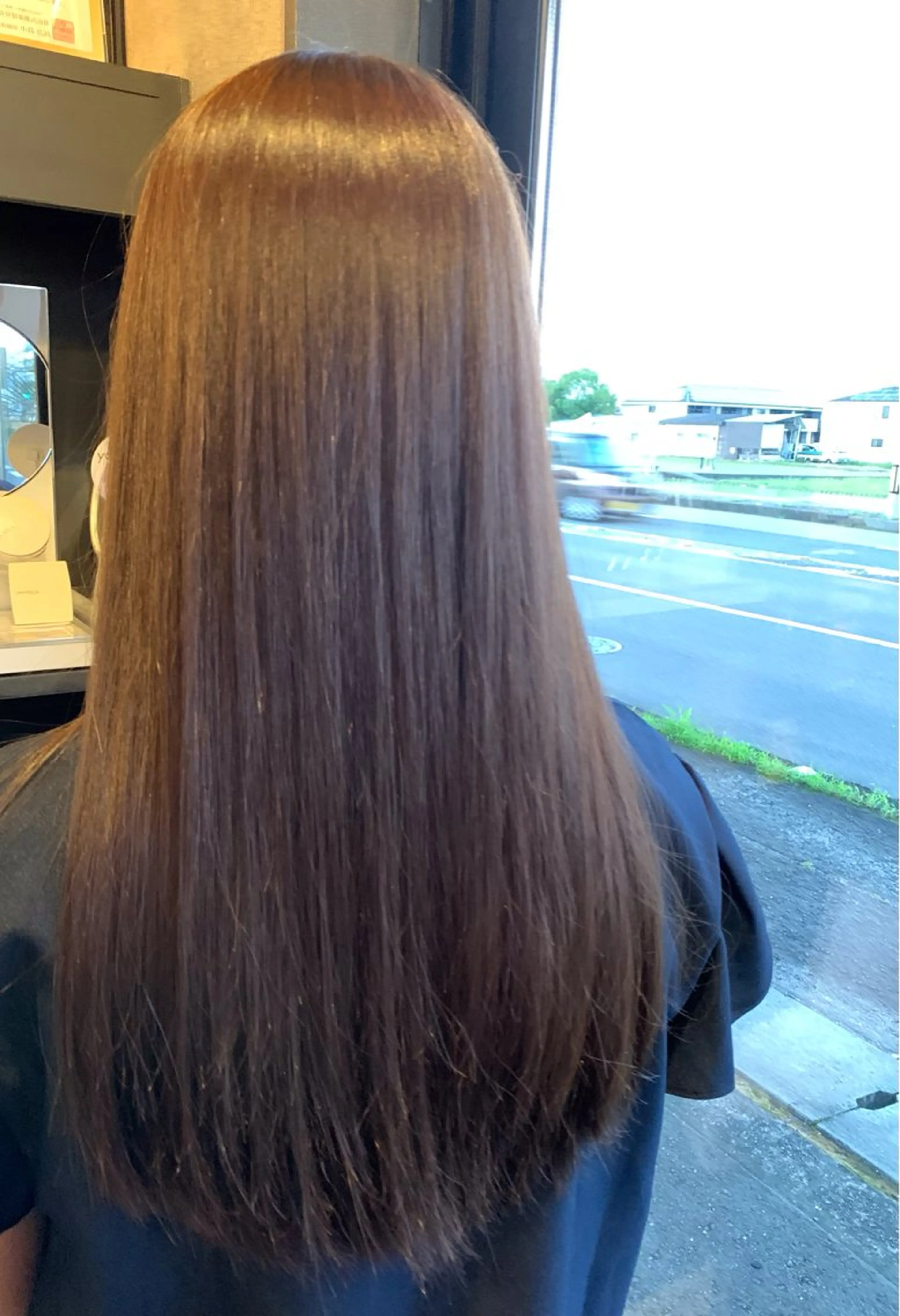 ロング カラー 羽間 有咲のヘアスタイル