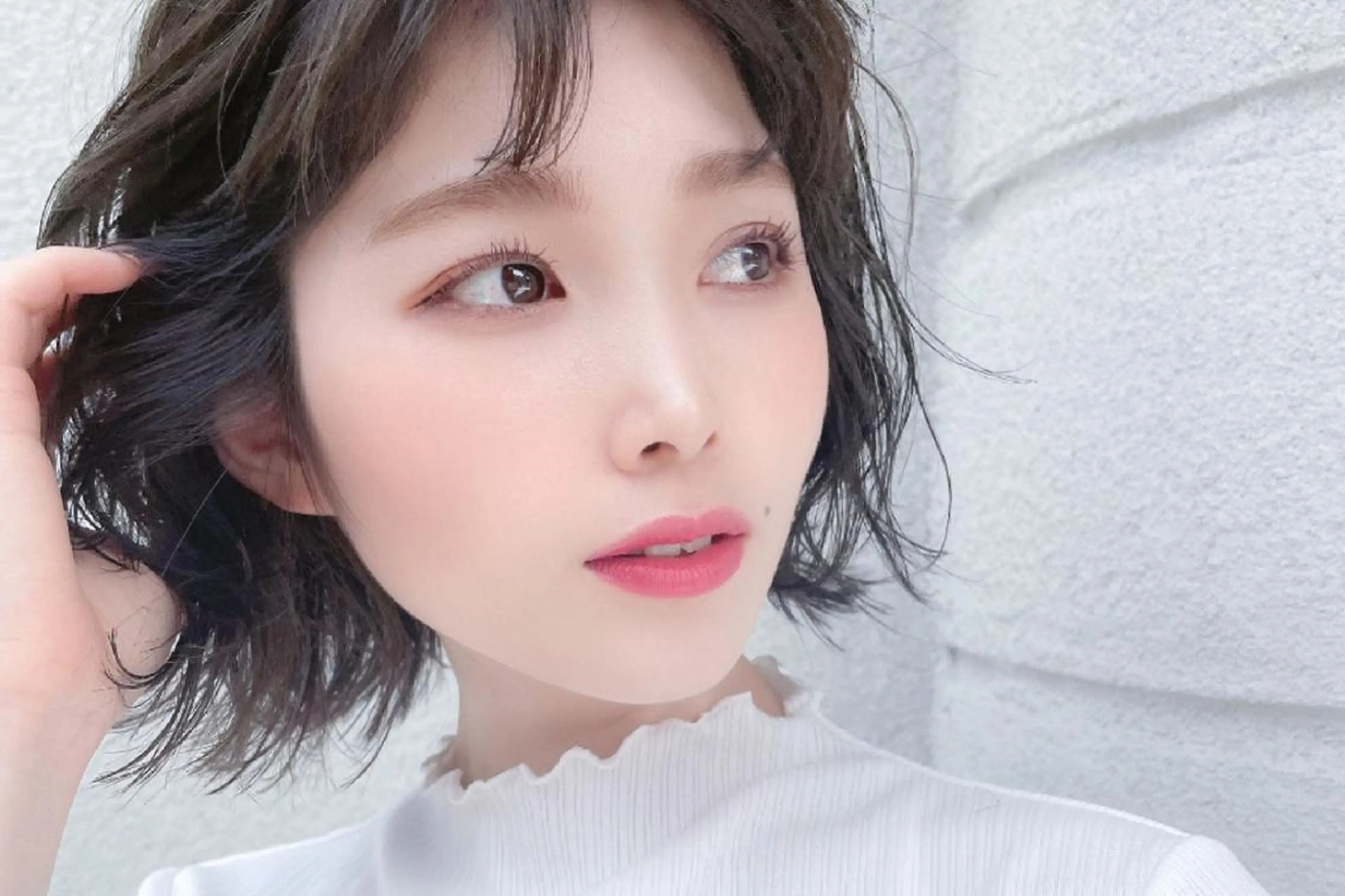 ミディアム パーマ カット Stella Lux ステラ ルークスのヘアスタイル