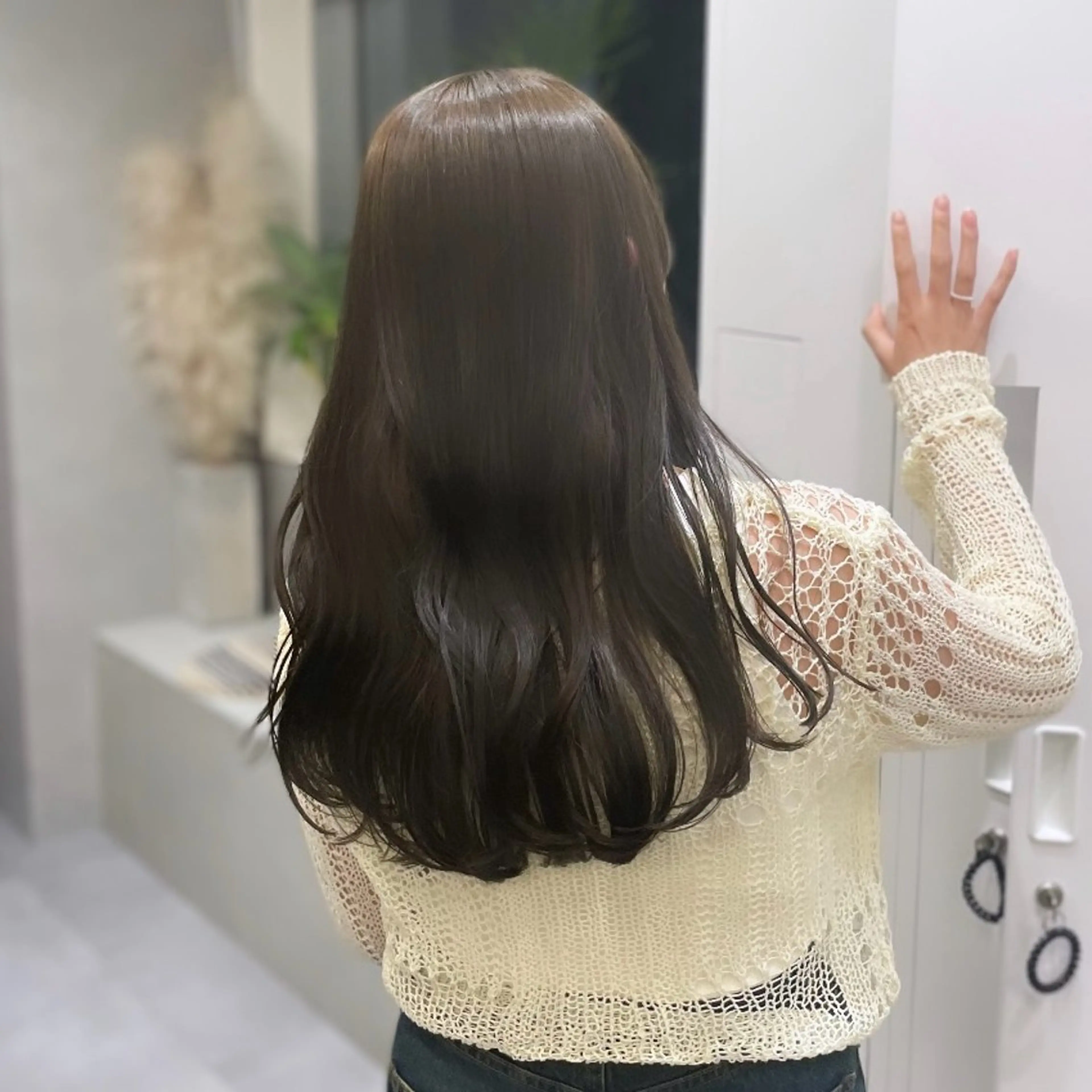 ロング カラー ブリーチ 透明感カラー グレージュ ブリーチなしカラー オリーブグレージュ ヘアカラー Rui/透明感カラー 暖色/レイヤーカットのヘアスタイル