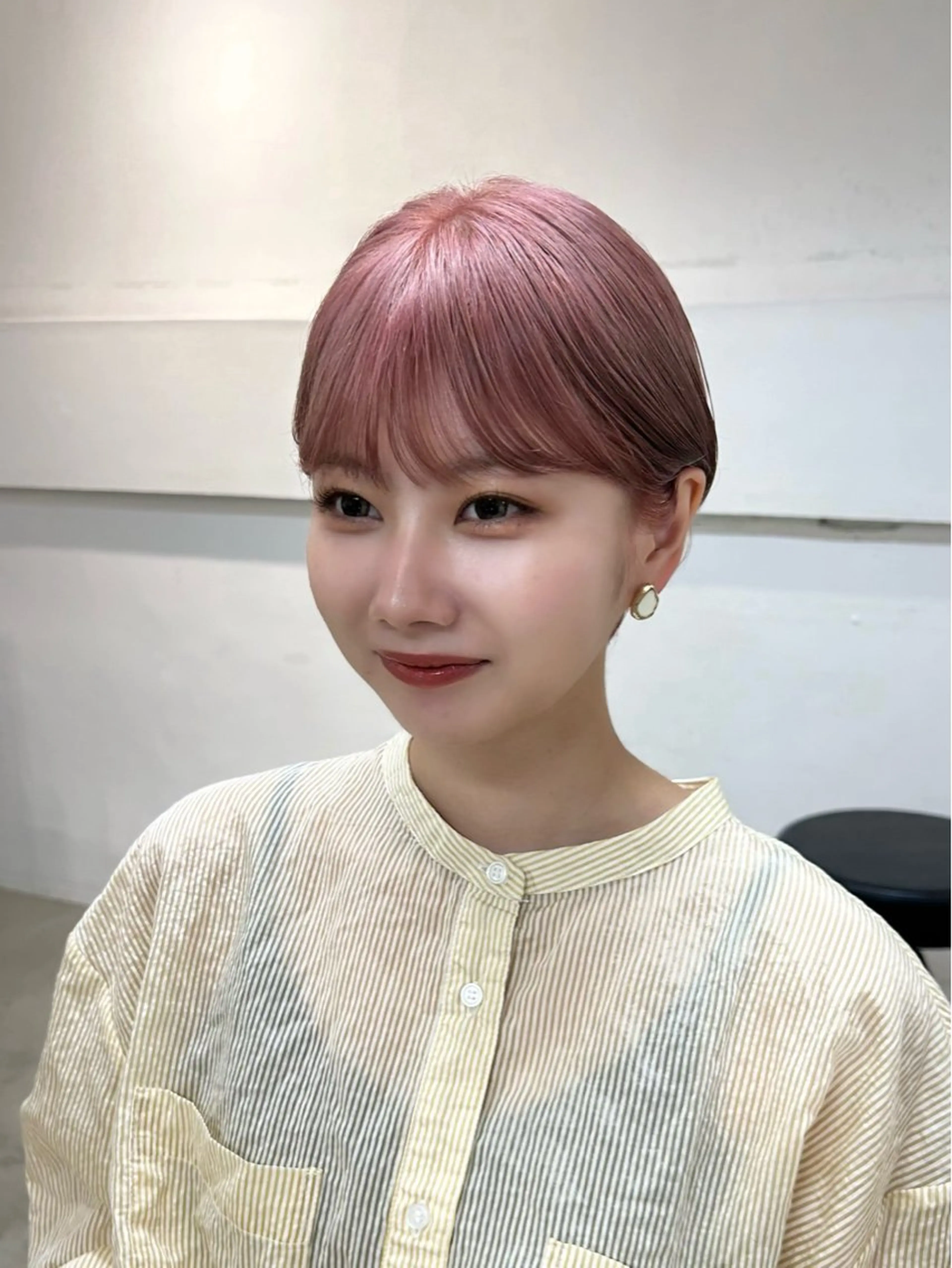 ショート カラー 丸みショート ピンクカラー ショートヘア ❤️ショートカット ・顔周りカット❤️のヘアスタイル