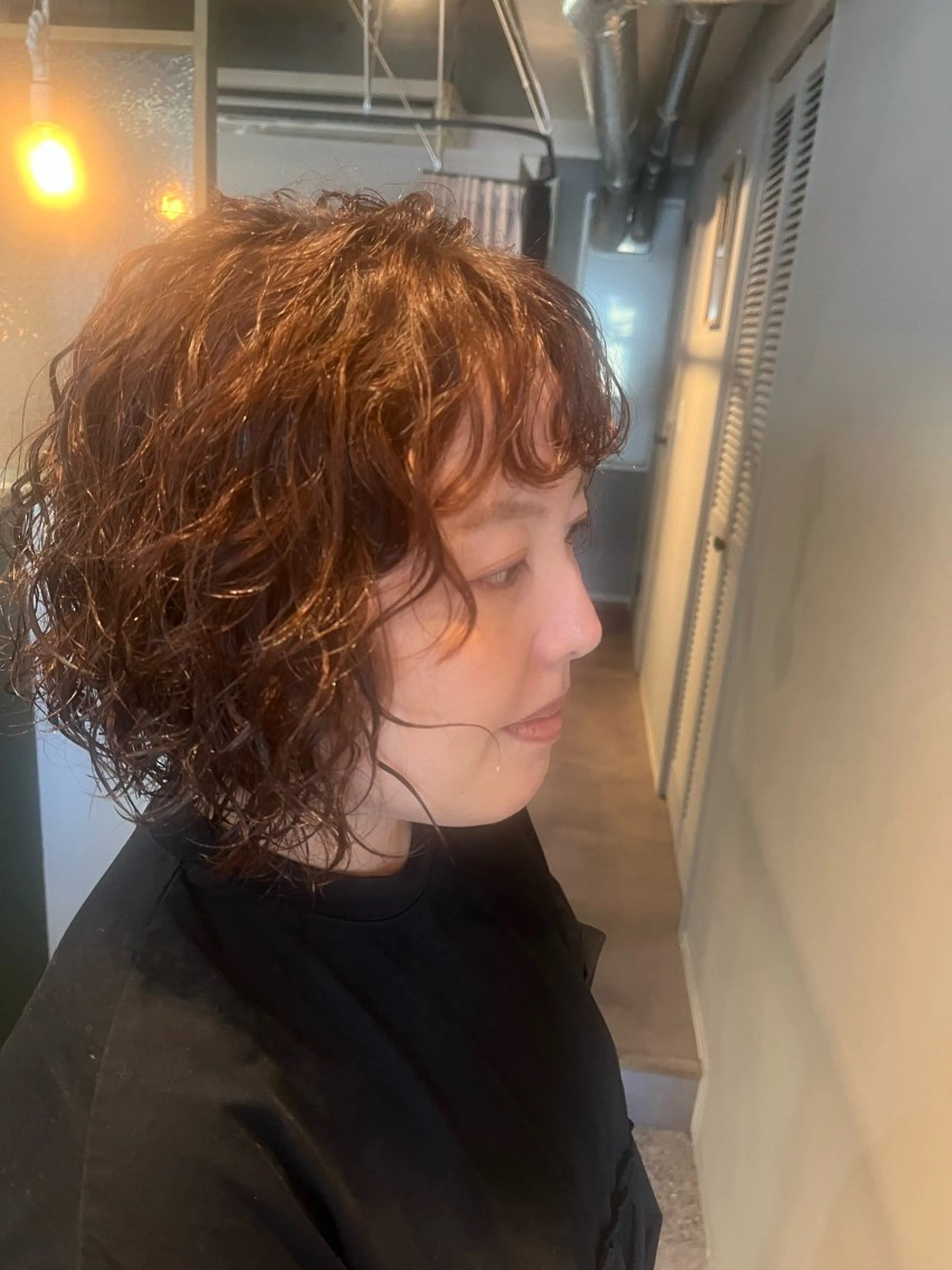 ミディアム パーマ 小島 智子のヘアスタイル