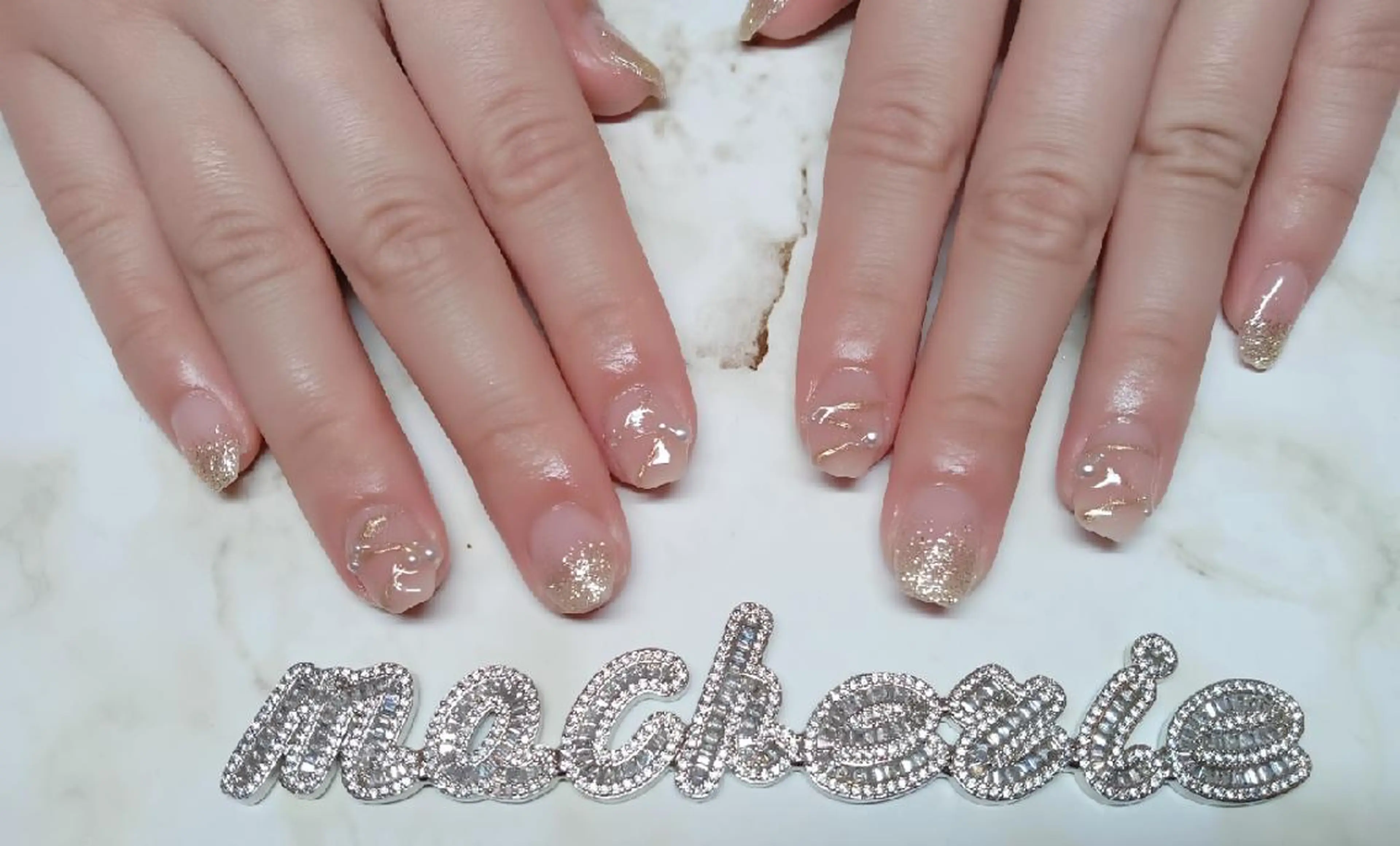 ネイル ゴールド ハンドネイル Nail Salon macherieのネイルデザイン