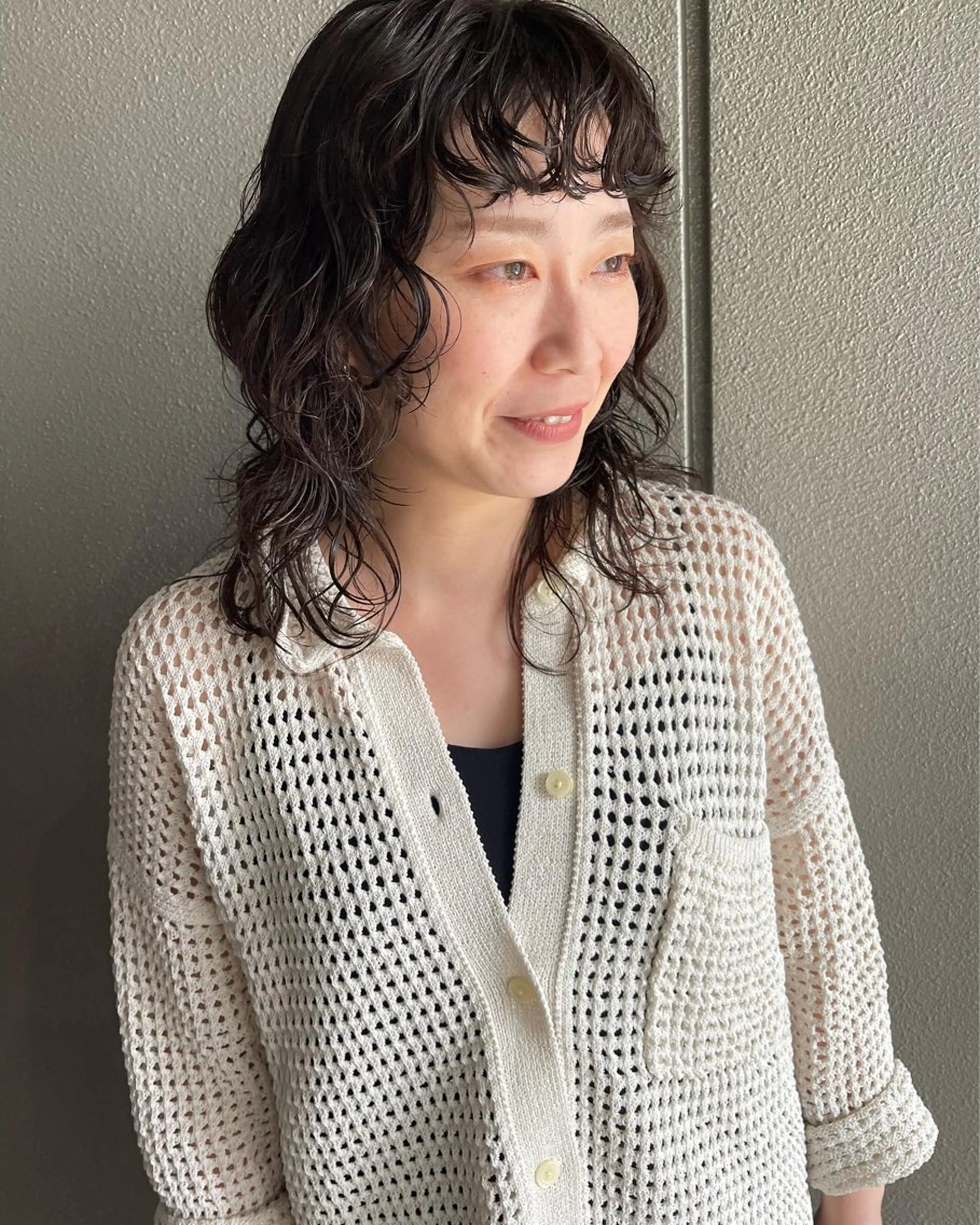 ミディアム カラー パーマ カット ヘアカラー パーマ 💓パーマ，💗 レイヤーカットのヘアスタイル