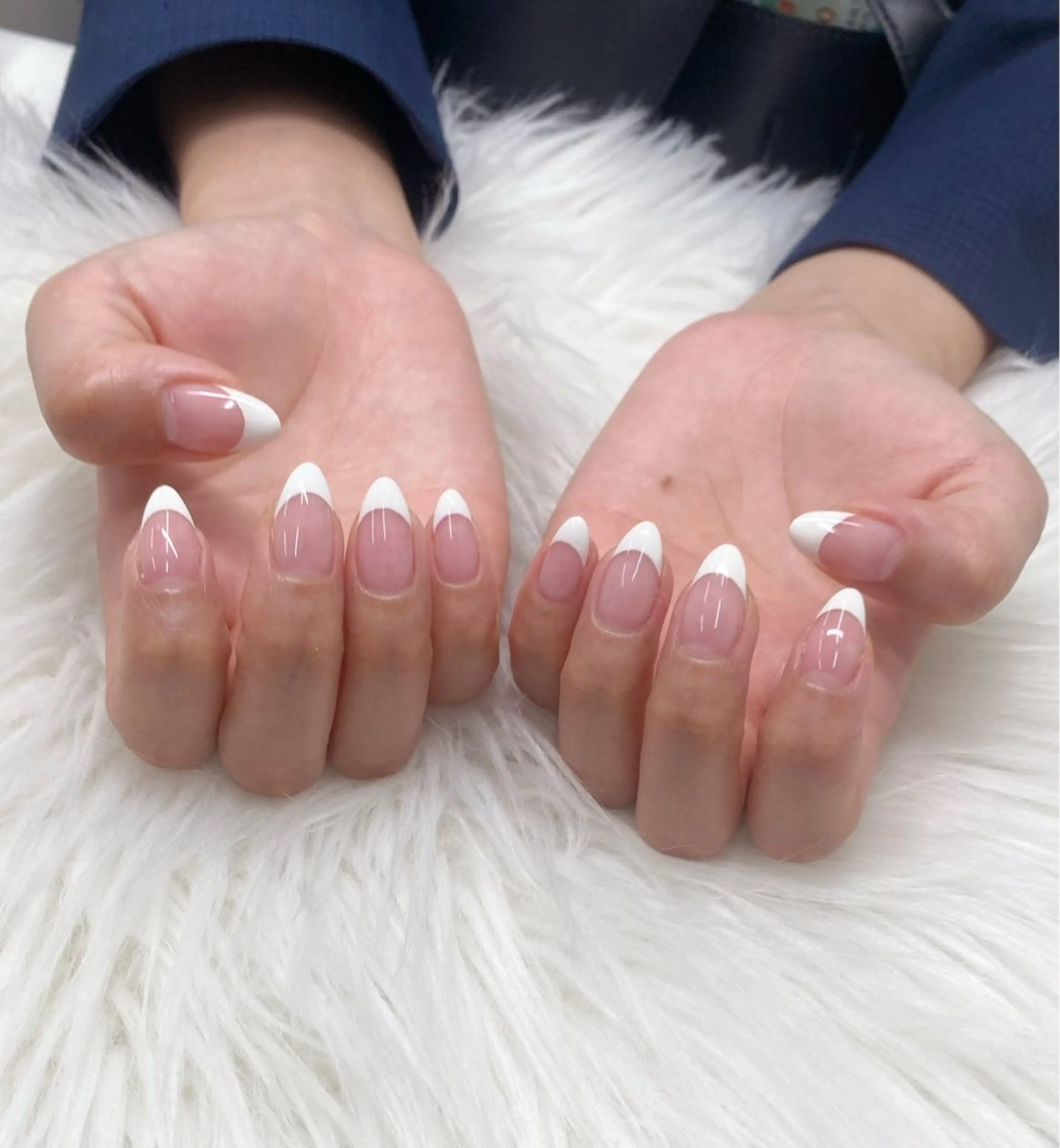 ネイル フレンチネイル ホワイト ハンドネイル エリクサーネイル池袋 小川のネイルデザイン